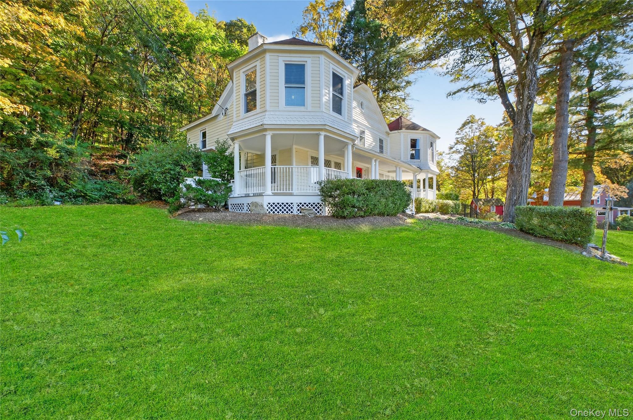 30 Old Post Road N, Red Hook, NY 12571