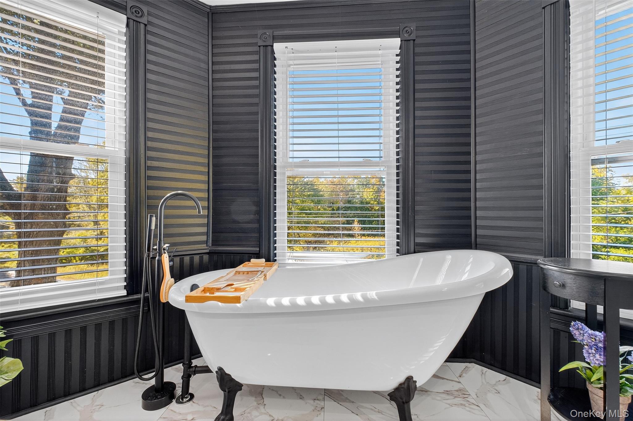 30 Old Post Road N, Red Hook, NY 12571