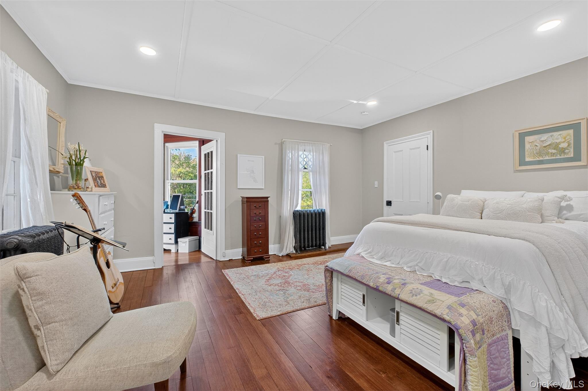 30 Old Post Road N, Red Hook, NY 12571