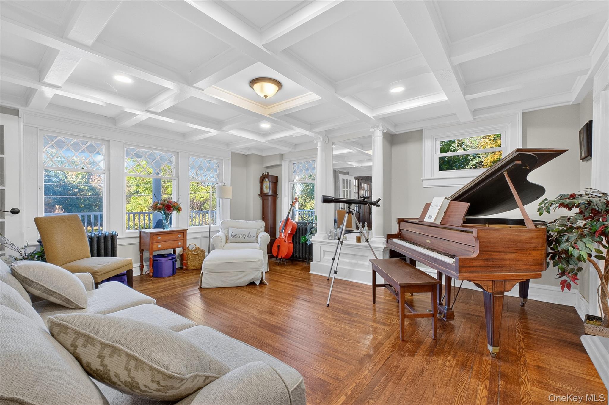 30 Old Post Road N, Red Hook, NY 12571