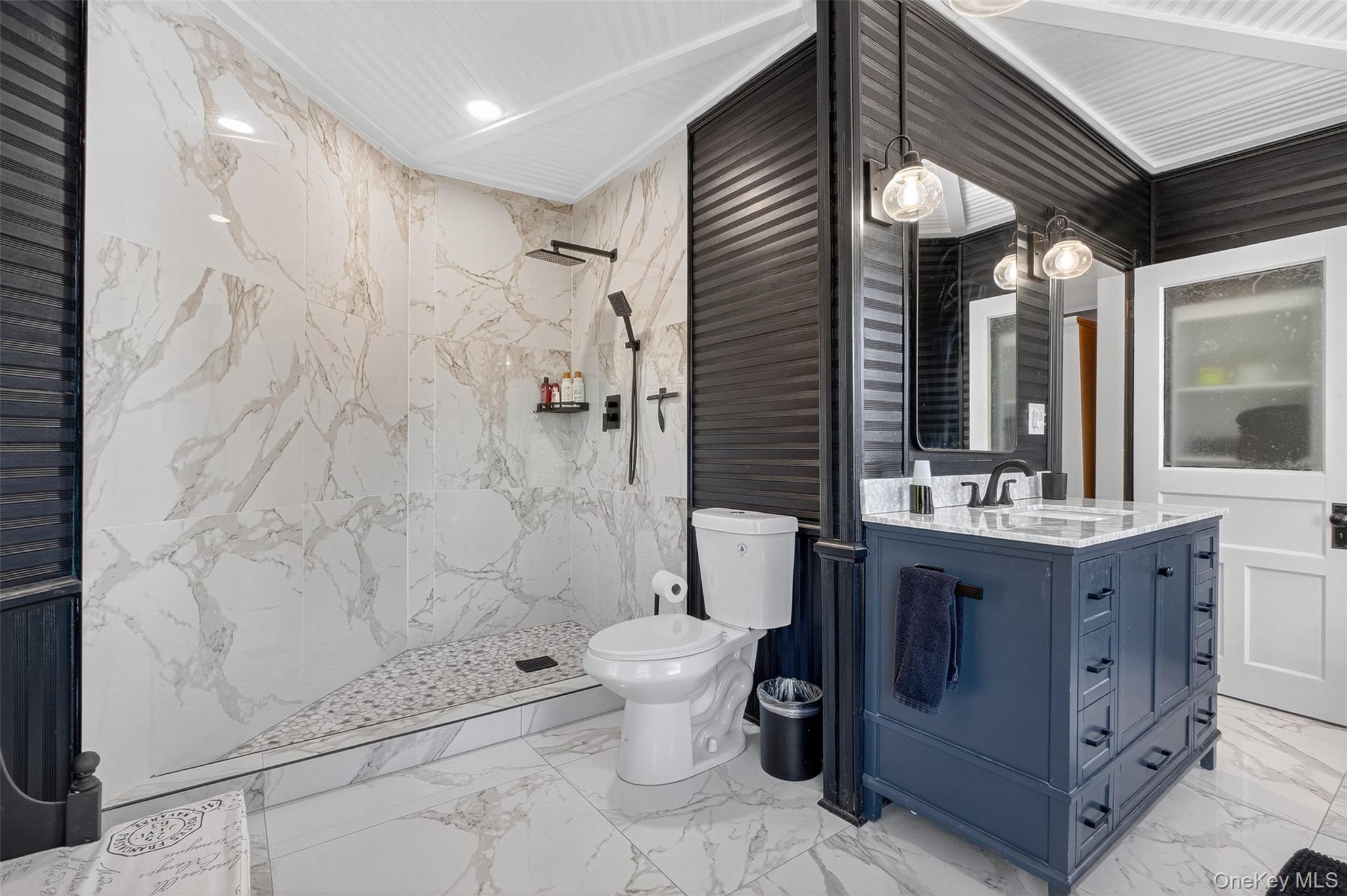 30 Old Post Road N, Red Hook, NY 12571