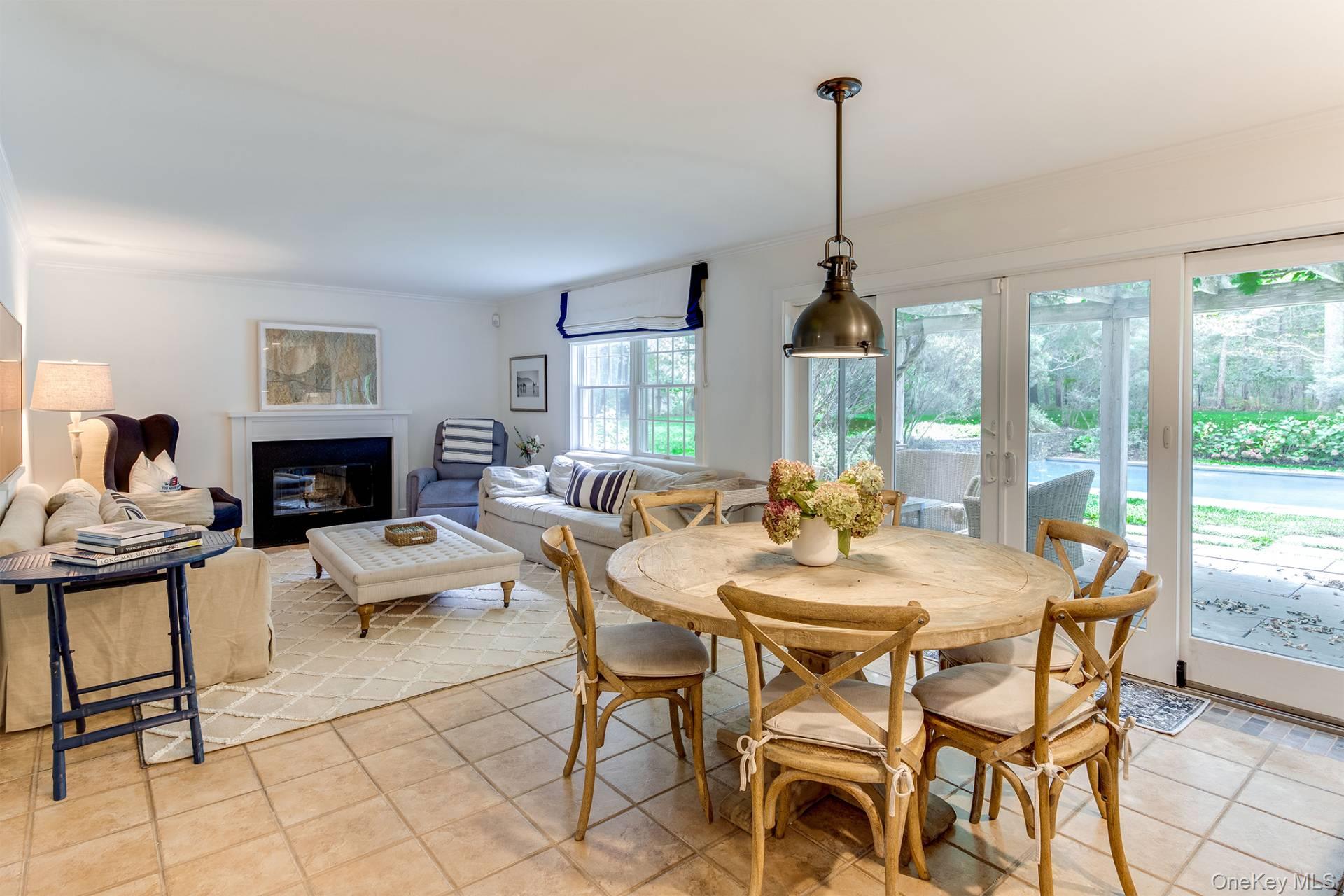 8 Lauras Lane, East Hampton, NY 11937