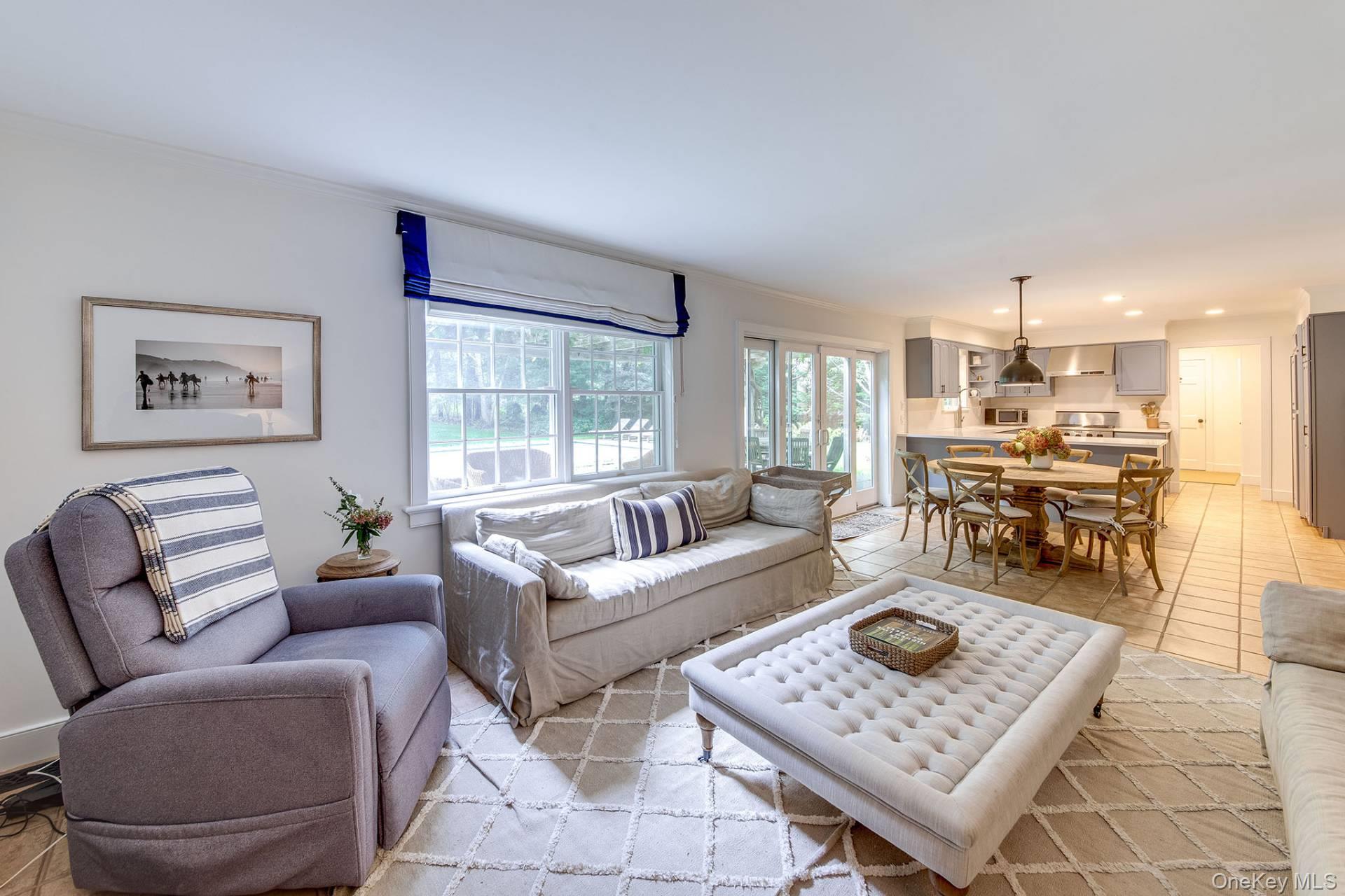 8 Lauras Lane, East Hampton, NY 11937