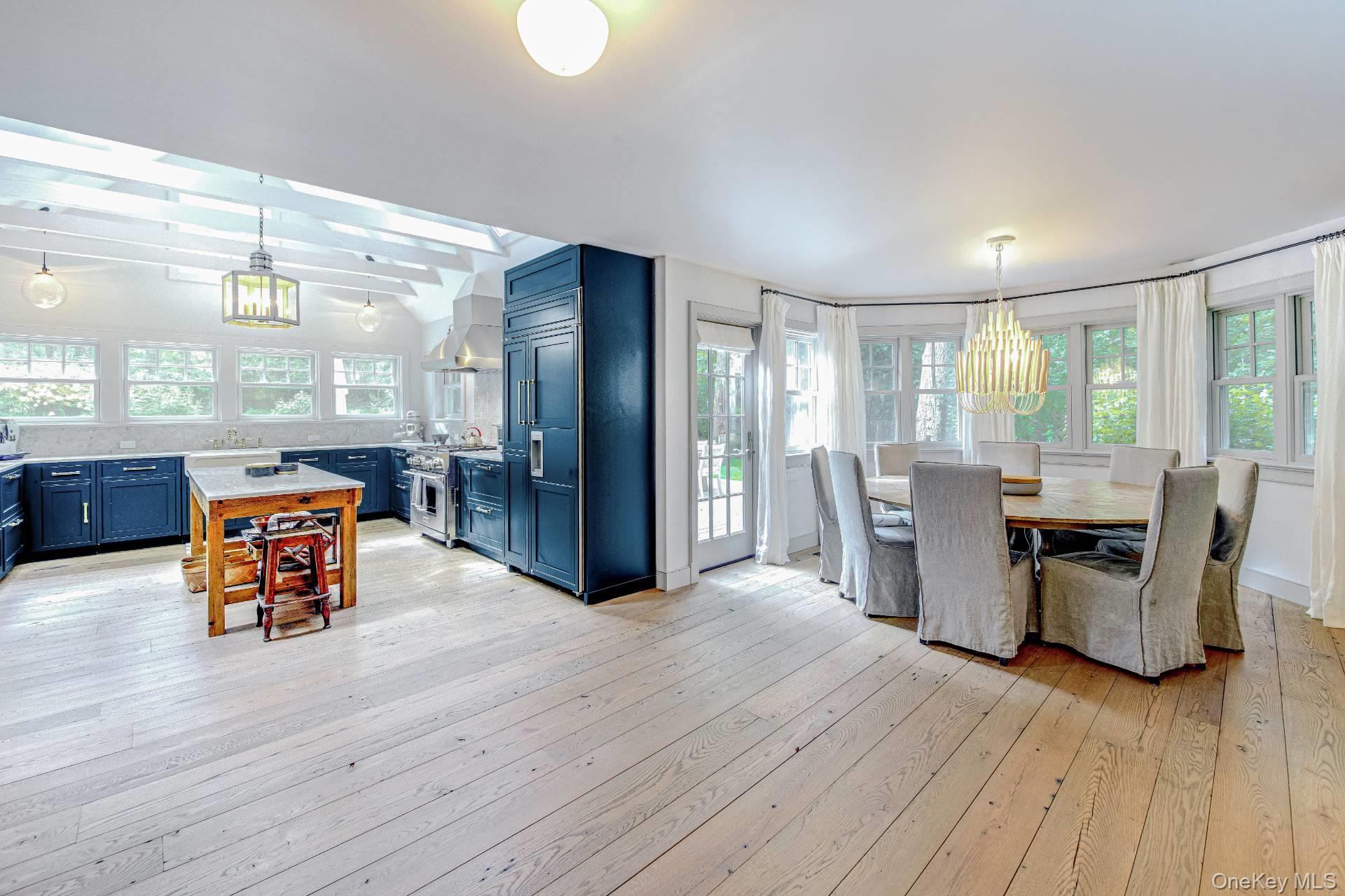 10 Lauras Lane, East Hampton, NY 11937