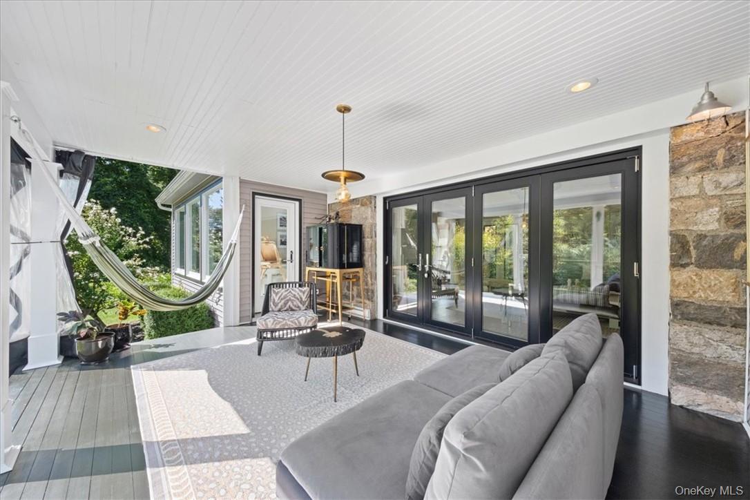 1570 Journeys End Road, Croton-on-Hudson, NY 10520