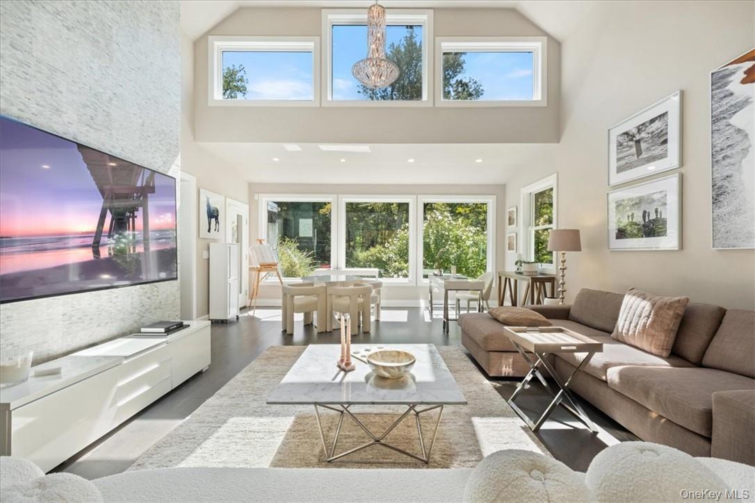 1570 Journeys End Road, Croton-on-Hudson, NY 10520