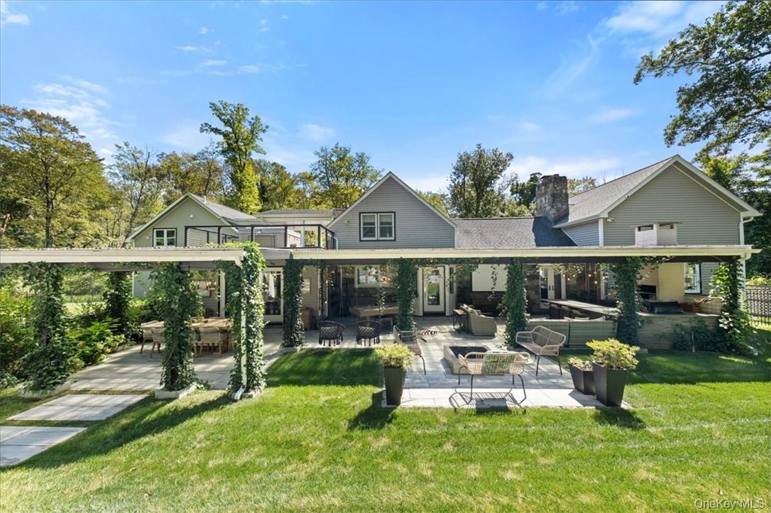 1570 Journeys End Road, Croton-on-Hudson, NY 10520