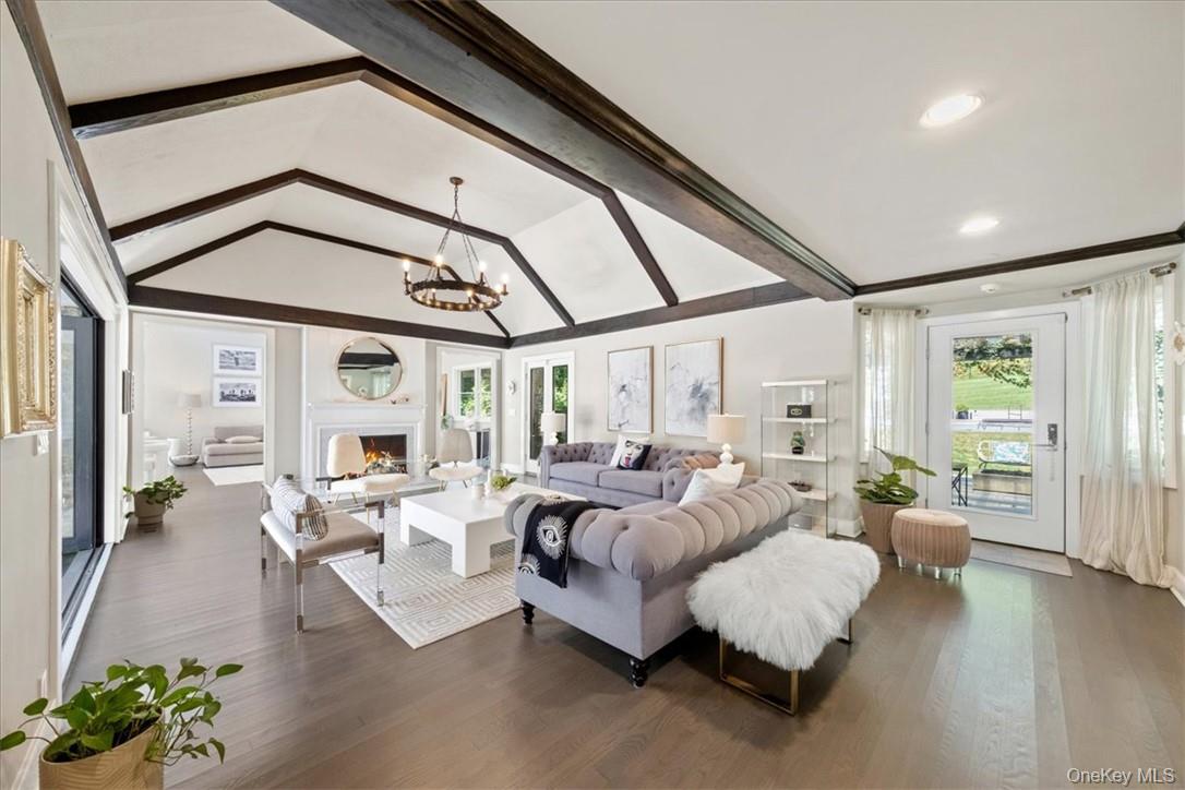 1570 Journeys End Road, Croton-on-Hudson, NY 10520