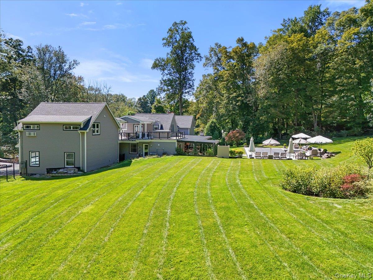 1570 Journeys End Road, Croton-on-Hudson, NY 10520