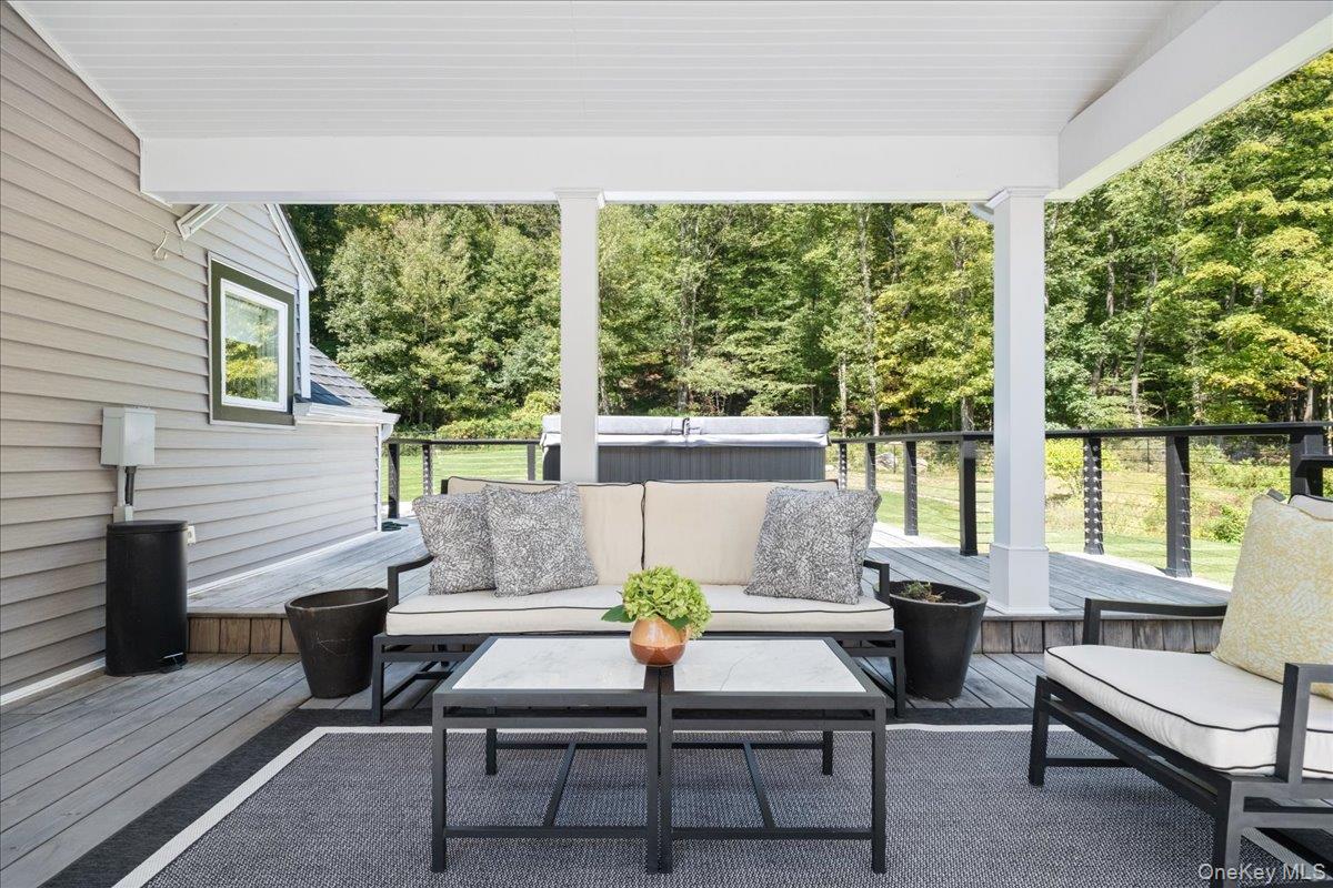 1570 Journeys End Road, Croton-on-Hudson, NY 10520