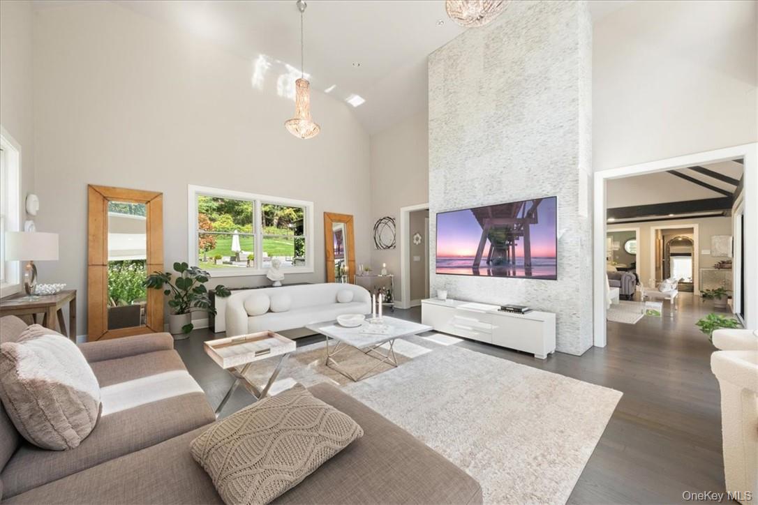 1570 Journeys End Road, Croton-on-Hudson, NY 10520