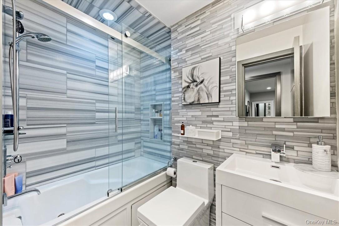 1570 Journeys End Road, Croton-on-Hudson, NY 10520