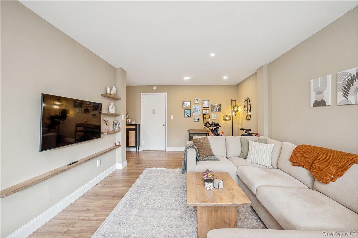 445 Broadway # 2O, Hastings-on-Hudson, NY 10706