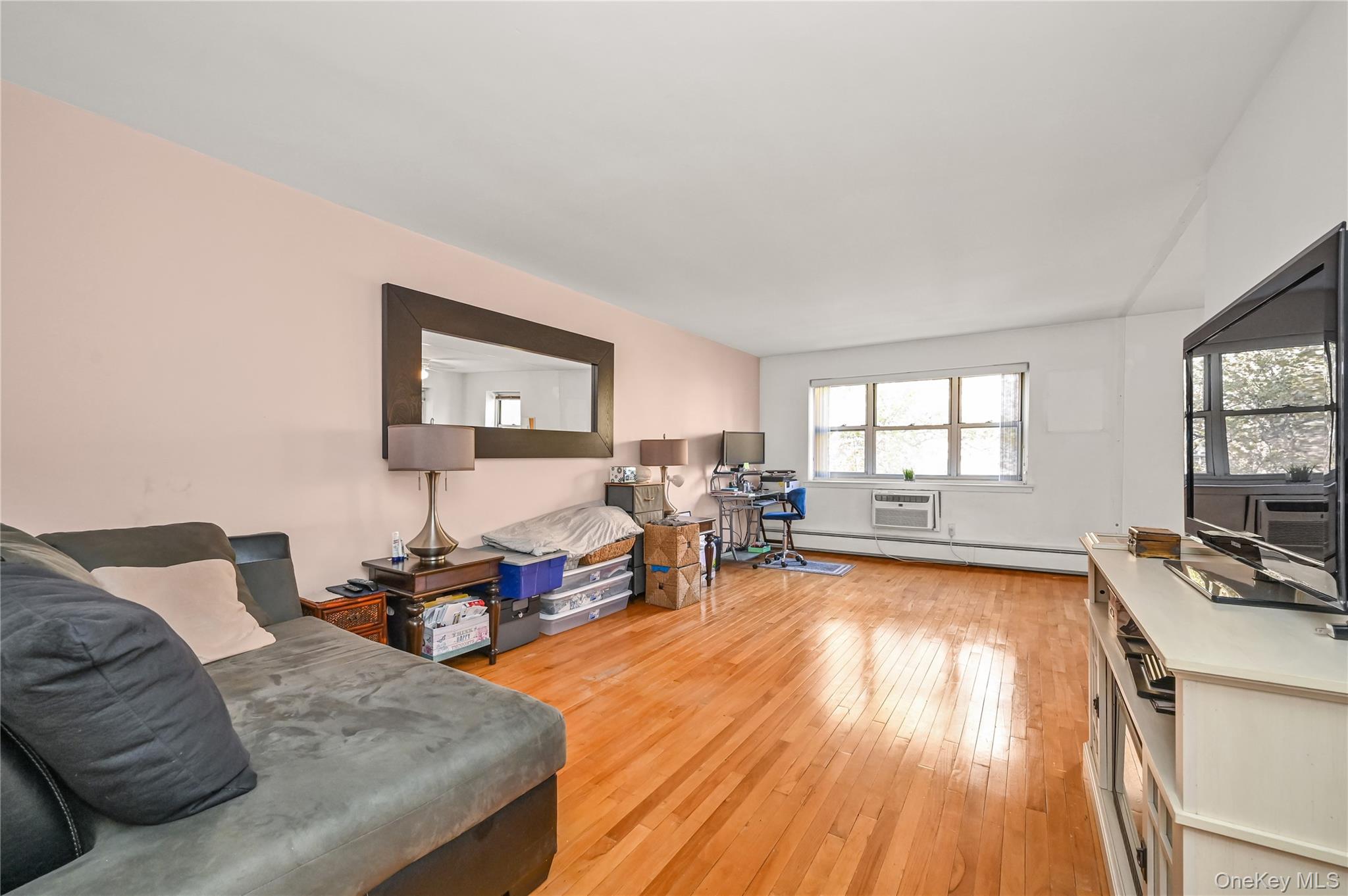 99-10 60 Ave # 3B, Corona, NY 11368