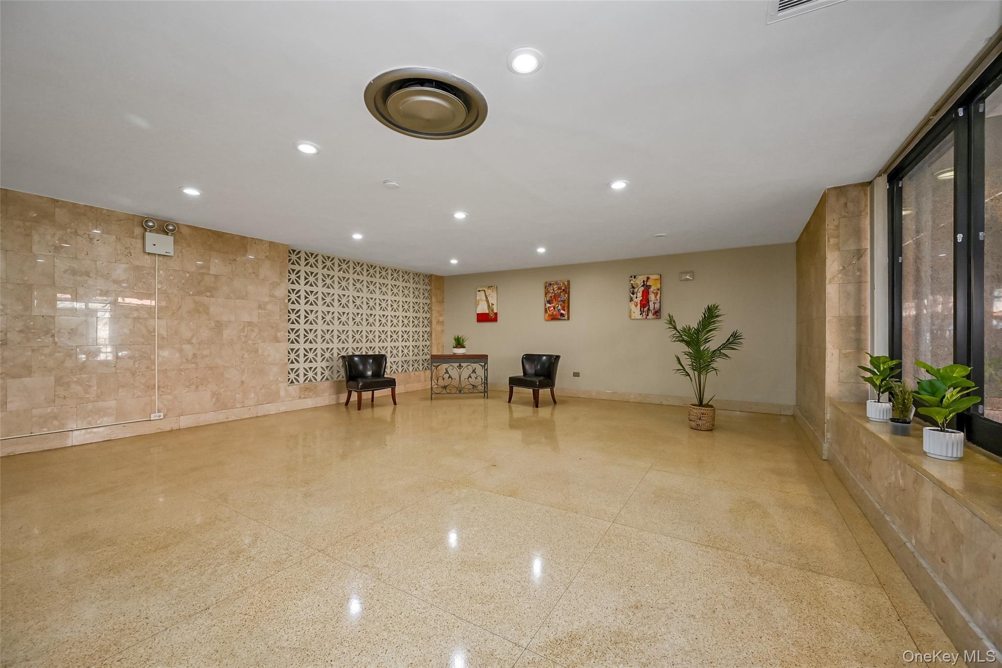 99-10 60 Ave # 3B, Corona, NY 11368