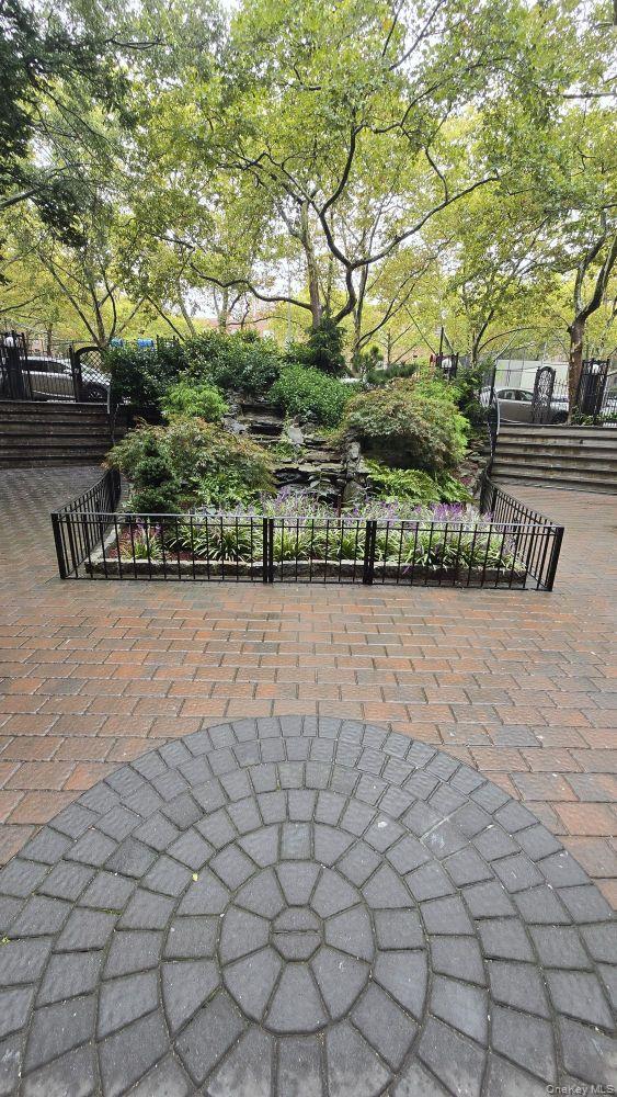 64-35 Yellowstone Boulevard # 6H, Forest Hills, NY 11375