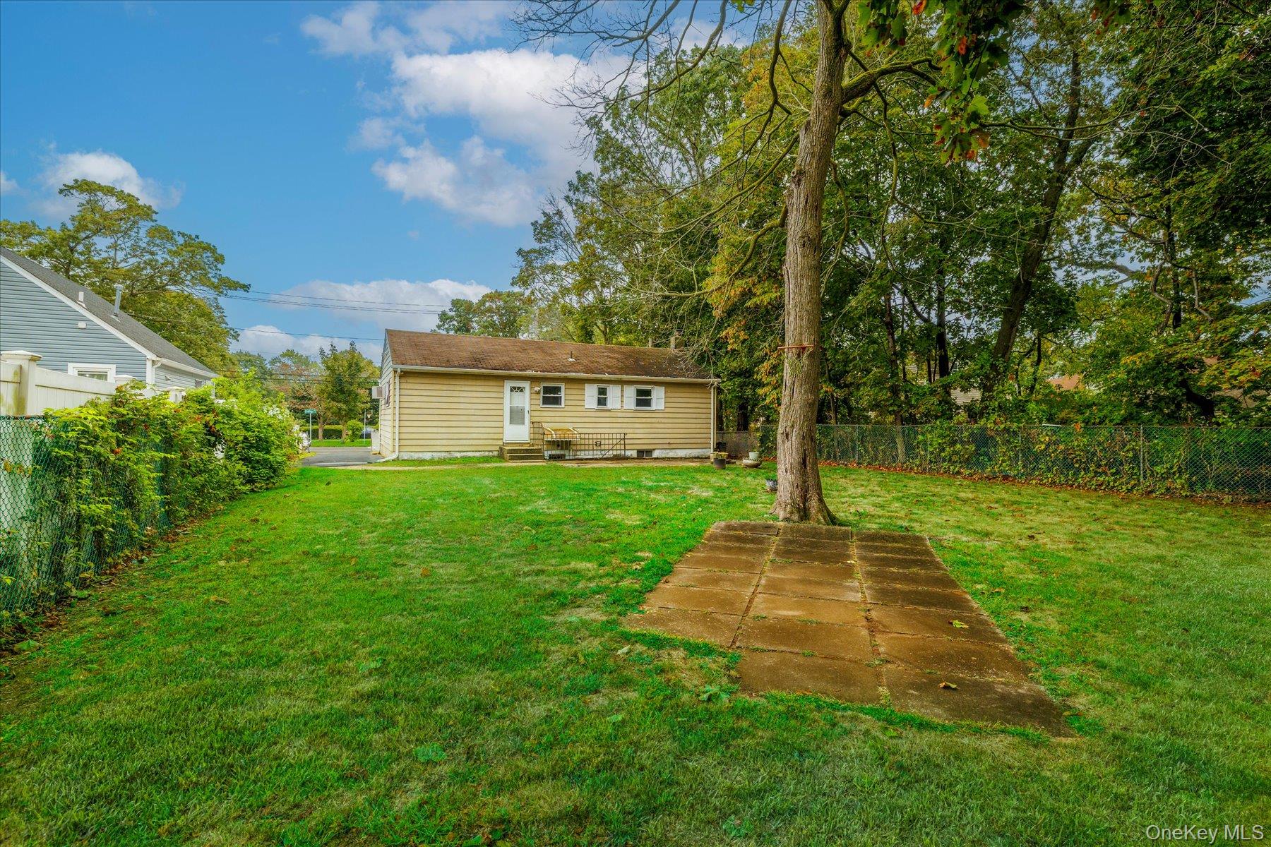 118 Coolidge Avenue, Amityville, NY 11701