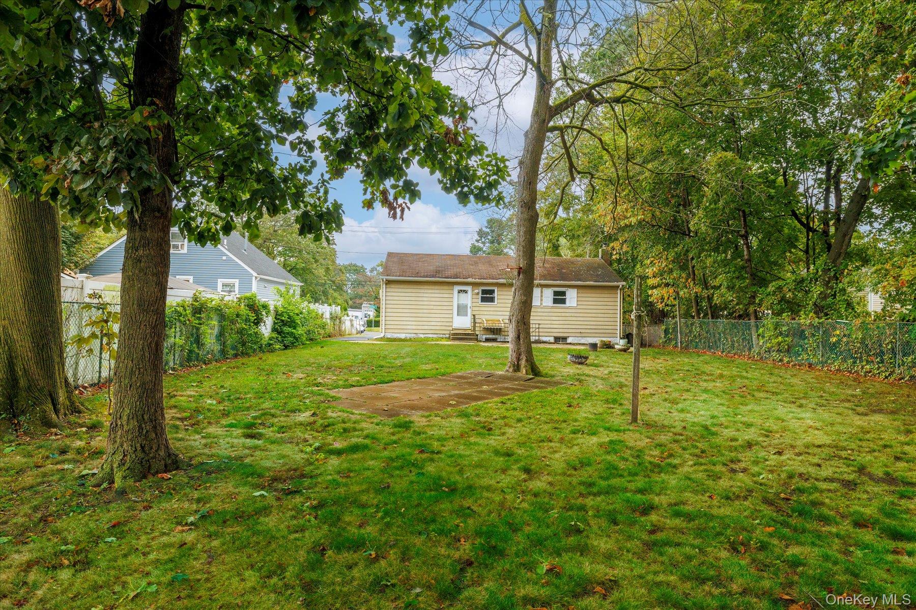 118 Coolidge Avenue, Amityville, NY 11701