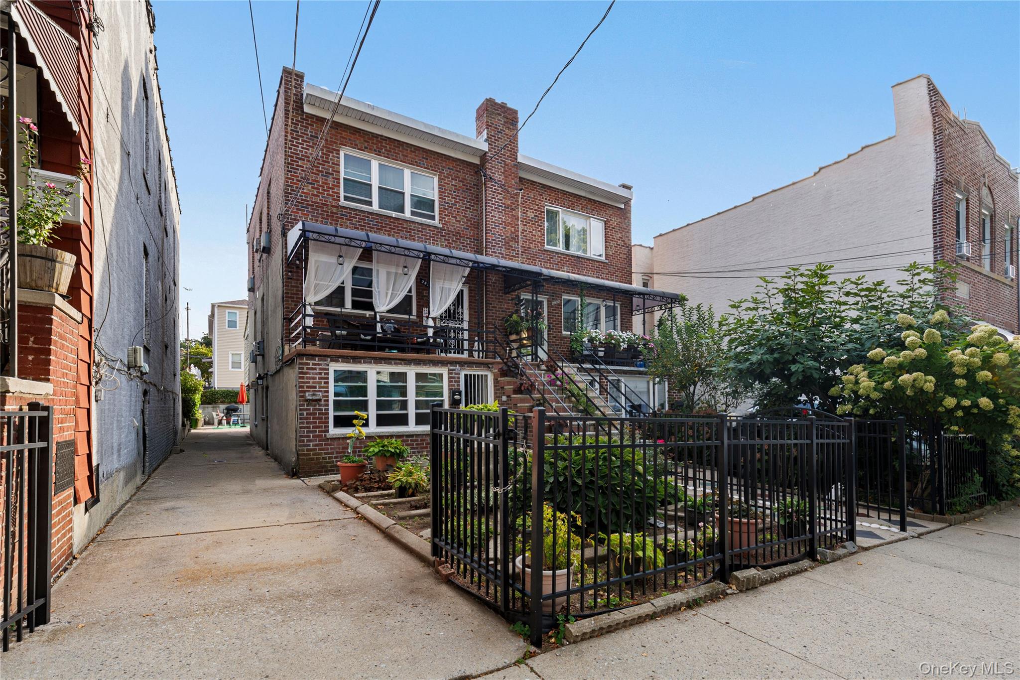 2824 Zulette Avenue, Bronx, NY 10461
