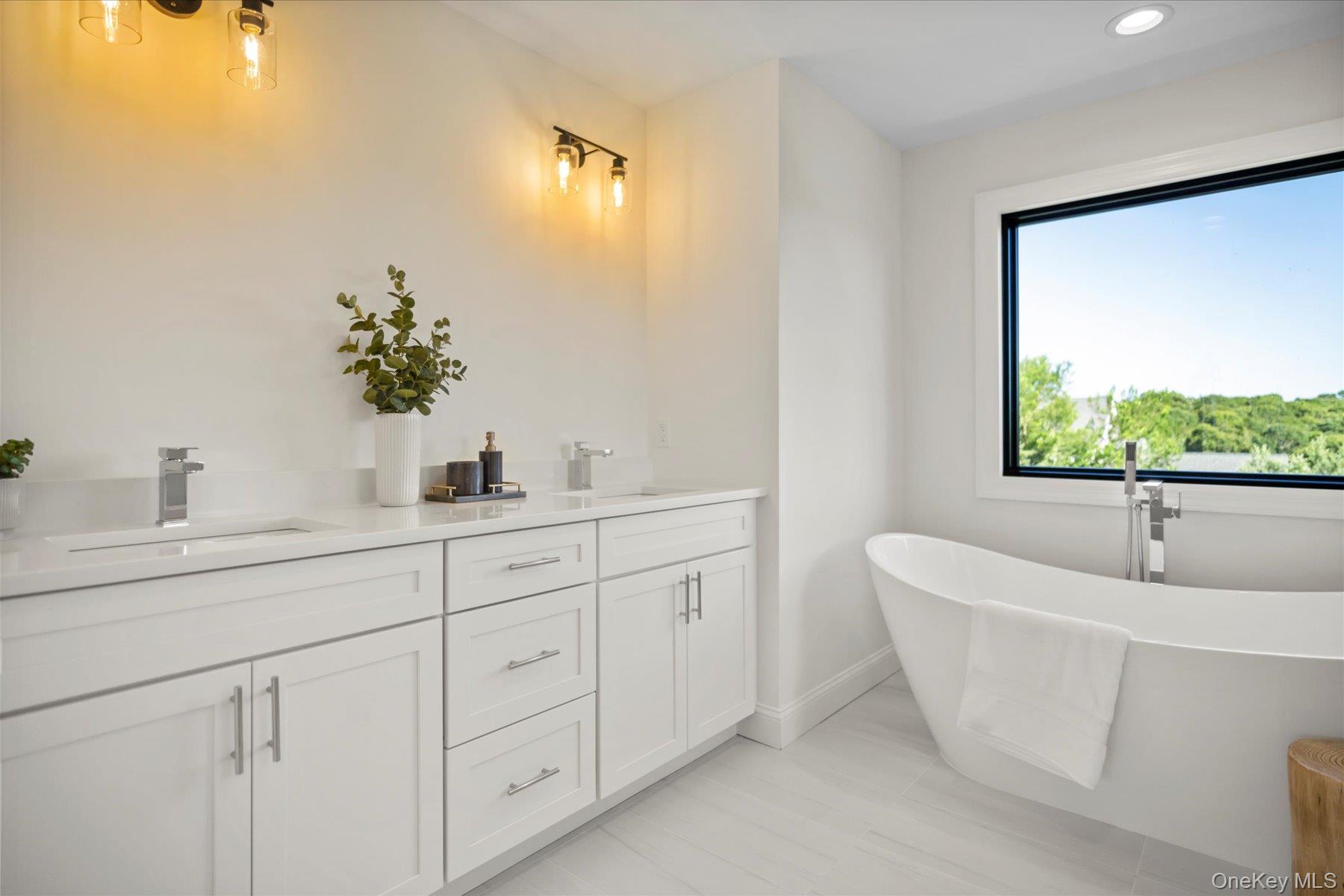 6 S Bay Avenue, Eastport, NY 11941