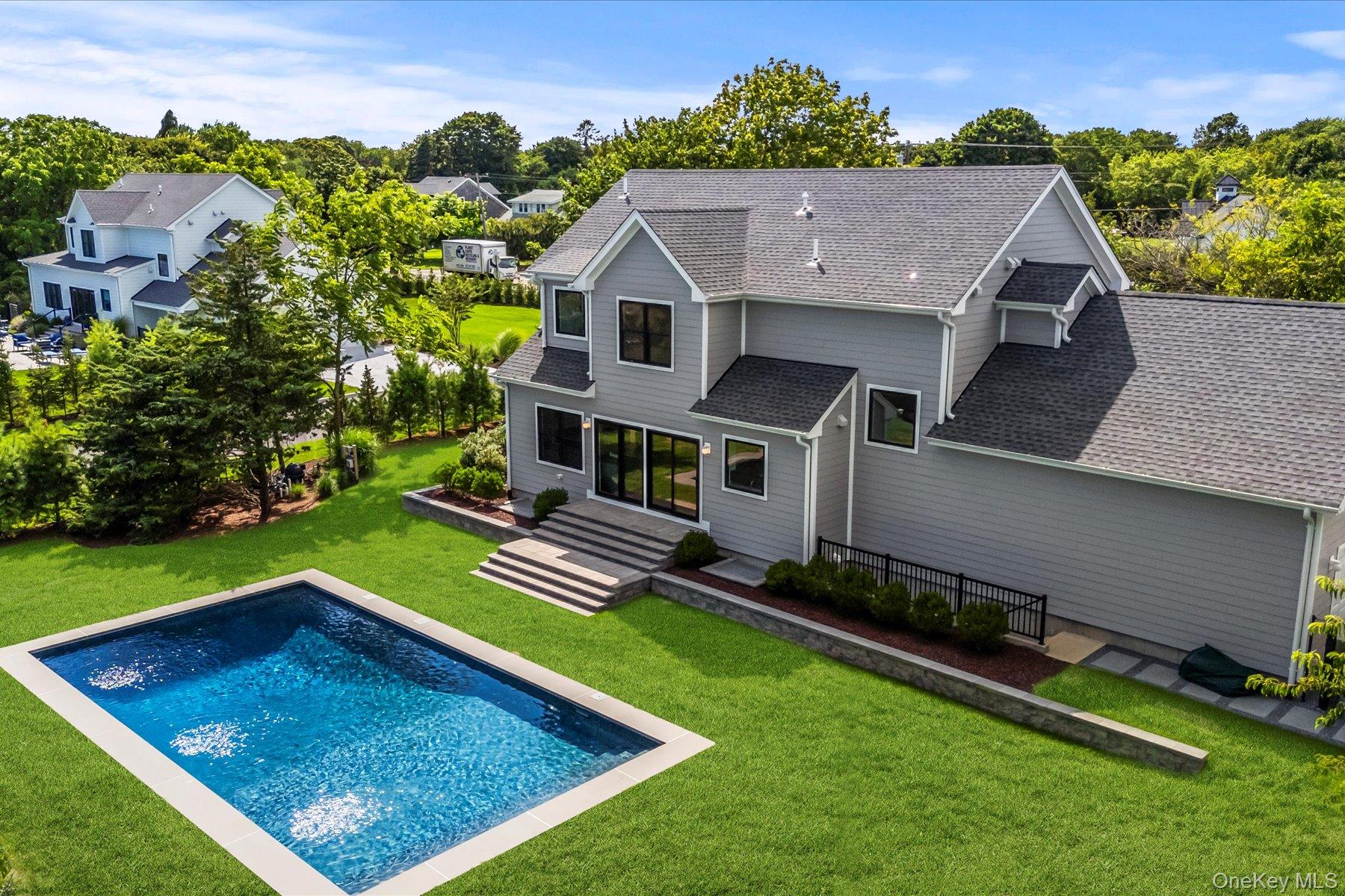 6 S Bay Avenue, Eastport, NY 11941