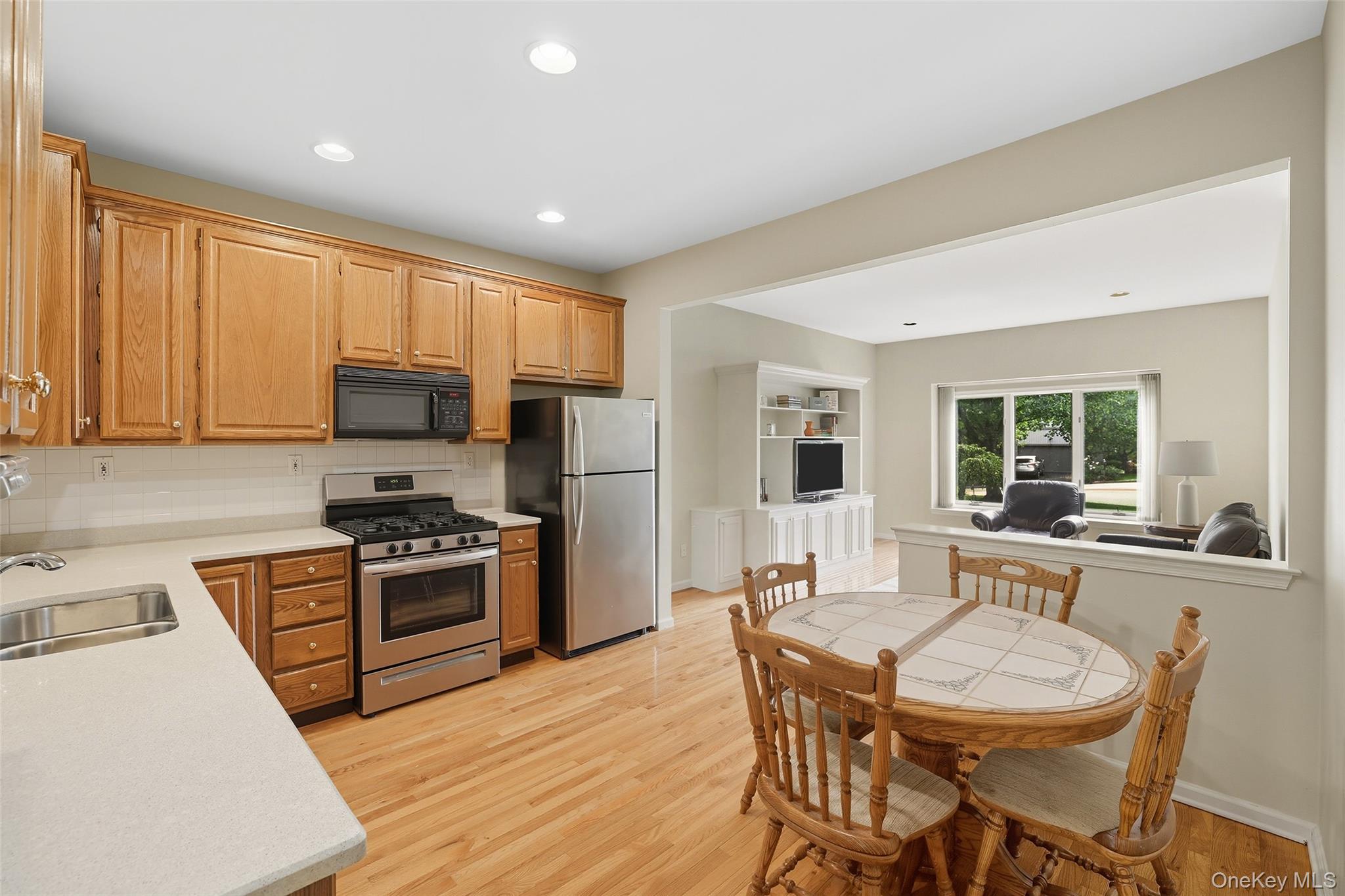 8 Persimmon Lane, White Plains, NY 10605