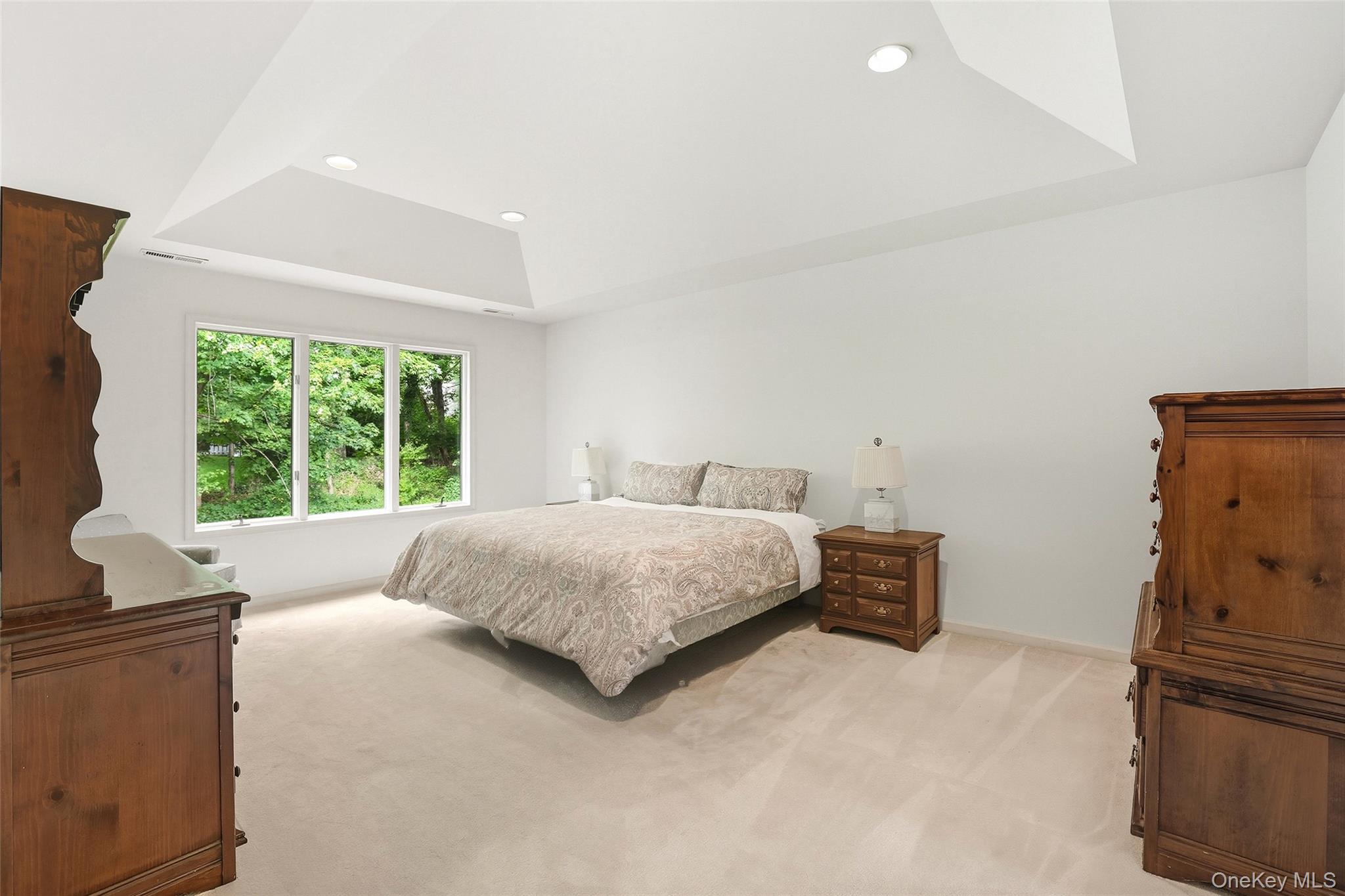 8 Persimmon Lane, White Plains, NY 10605