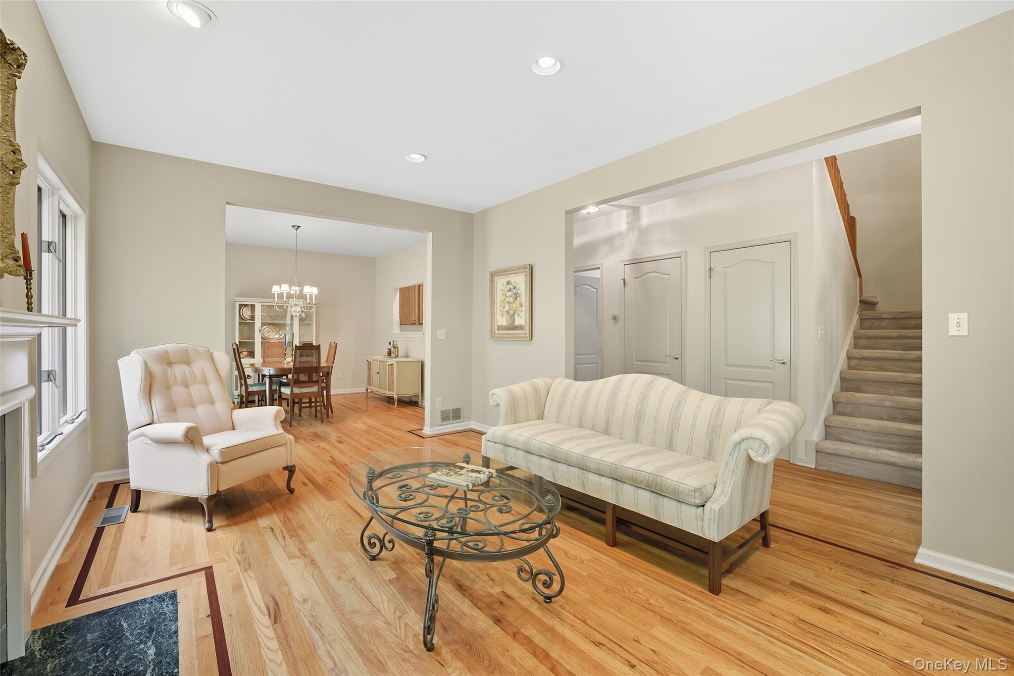 8 Persimmon Lane, White Plains, NY 10605