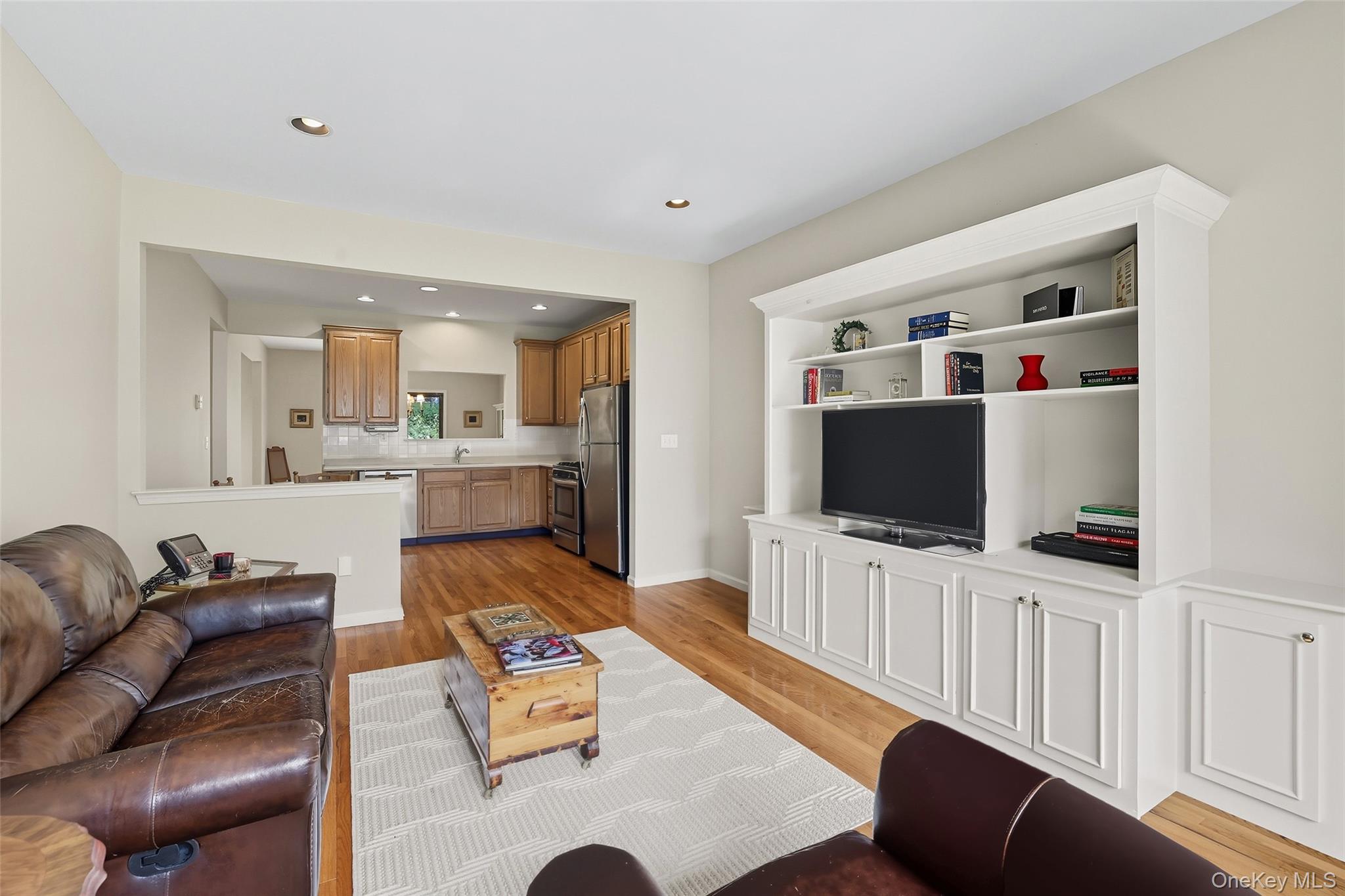 8 Persimmon Lane, White Plains, NY 10605