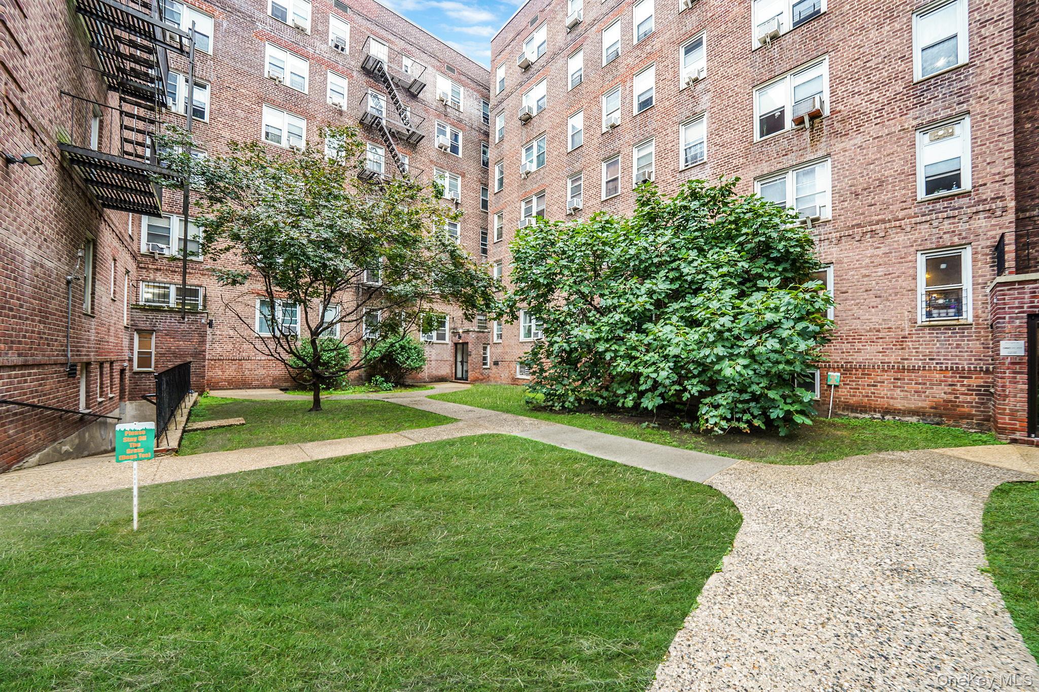 35-40 75th Street # 1B, Jackson Heights, NY 11372
