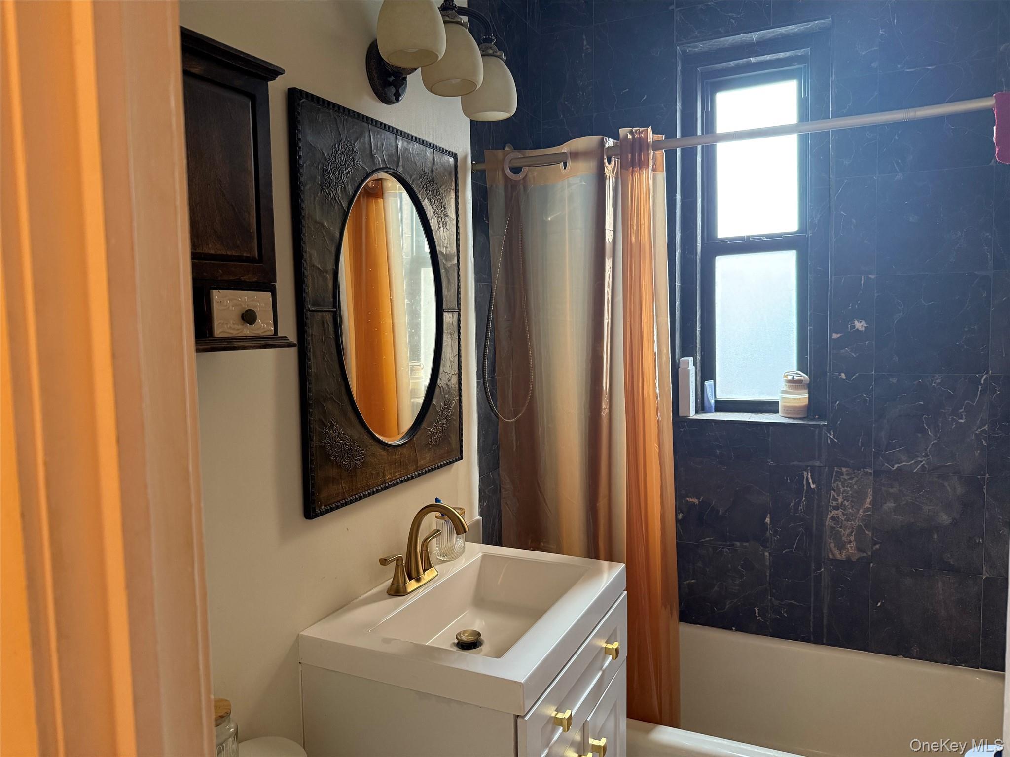 30 Clinton Place # 3A, New Rochelle, NY 10801