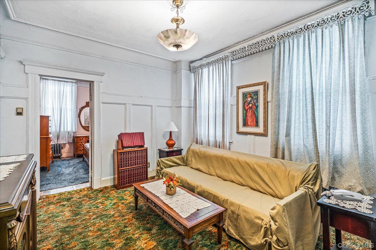 5523 Van Cleef Street, Flushing, NY 11368