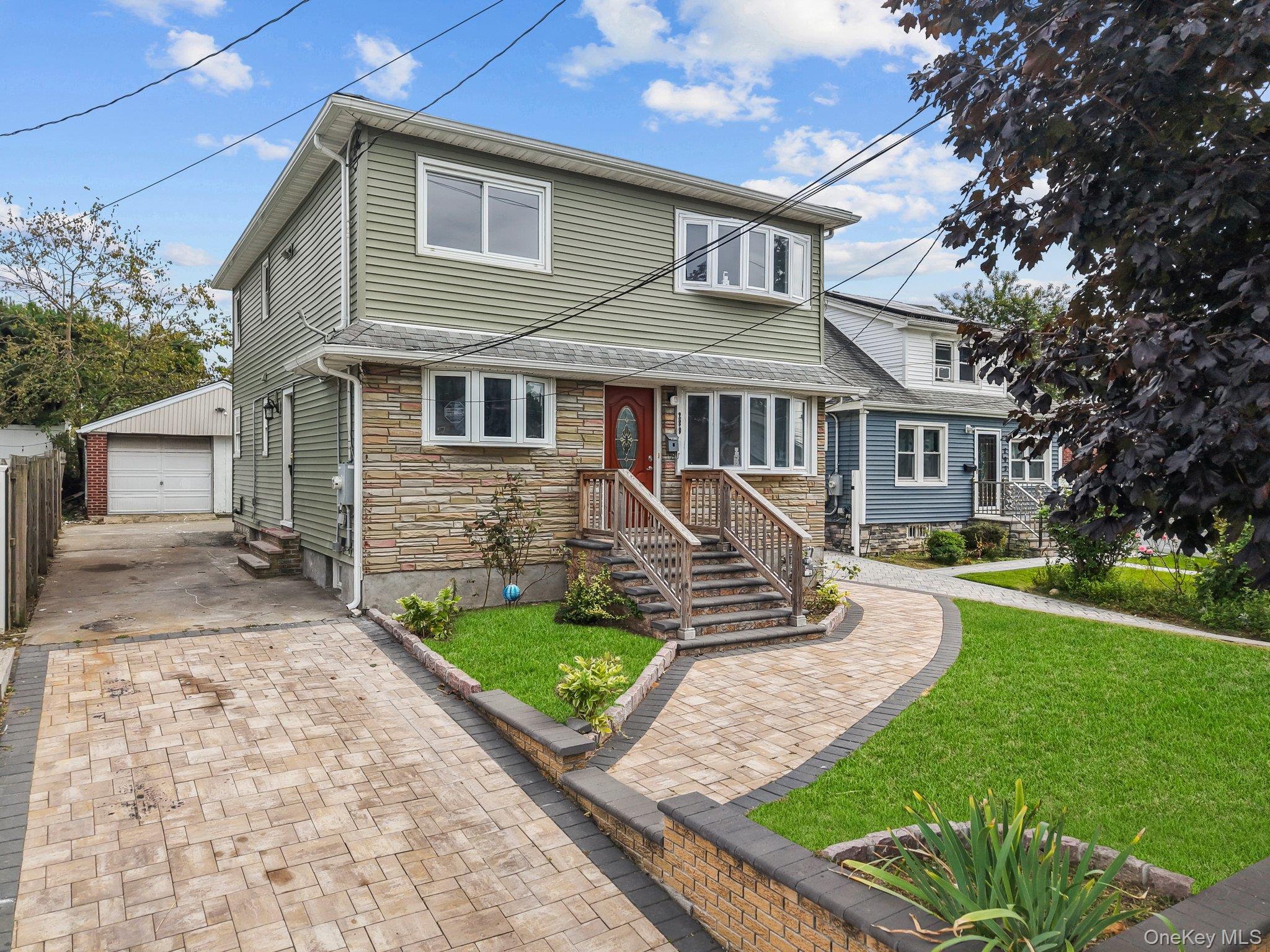 289 Keller Avenue, Elmont, NY 11003