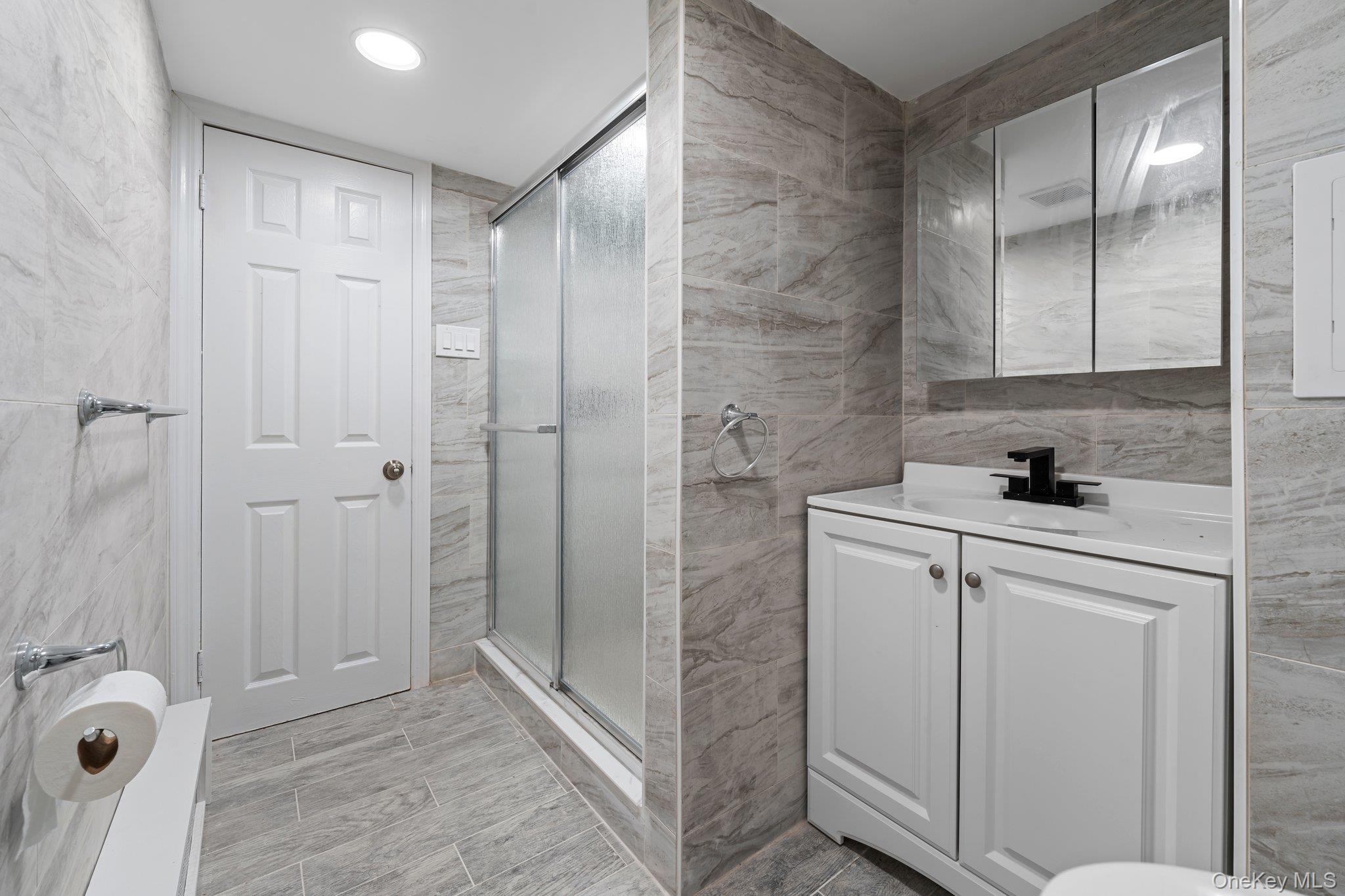 289 Keller Avenue, Elmont, NY 11003