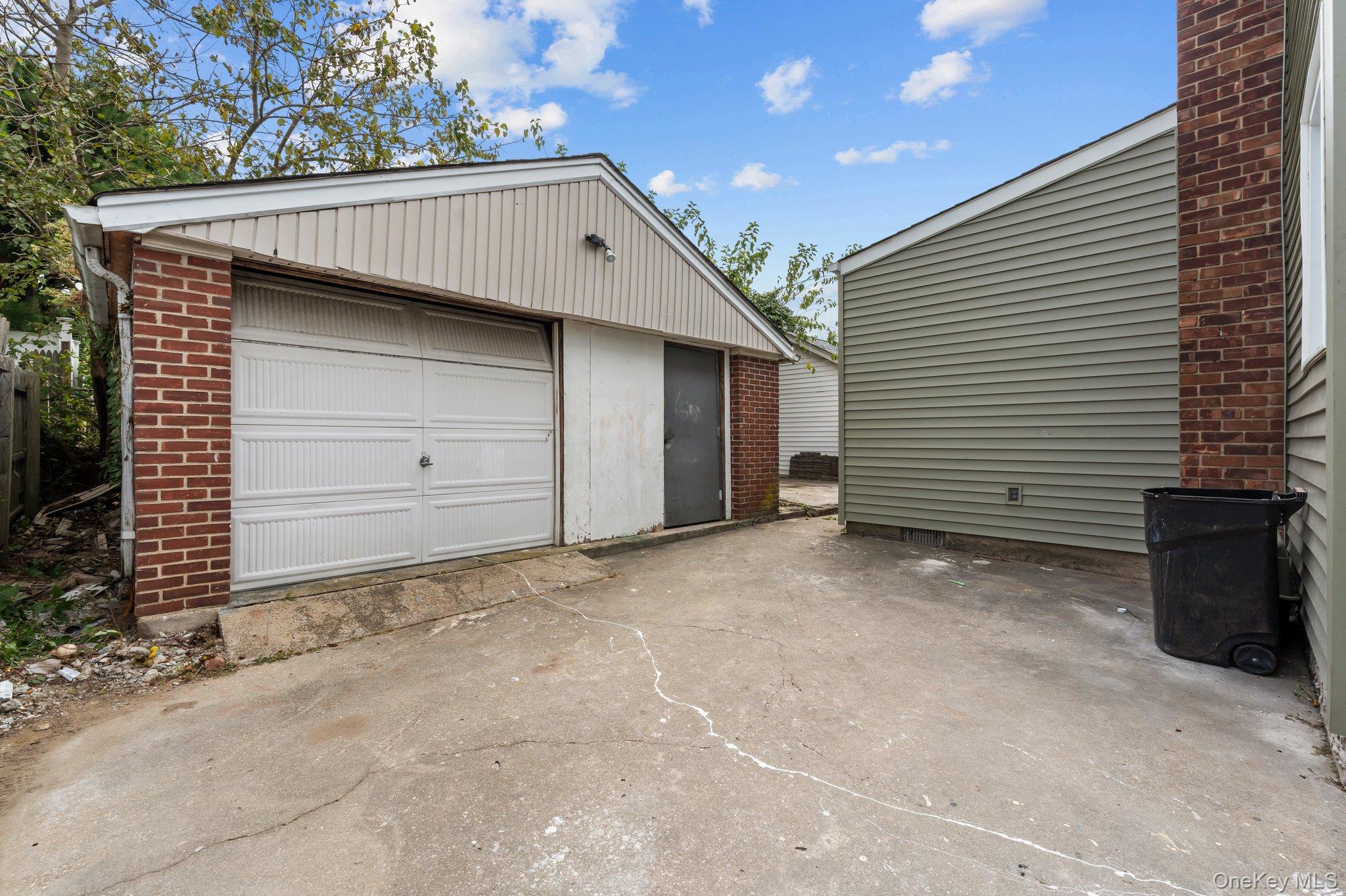 289 Keller Avenue, Elmont, NY 11003