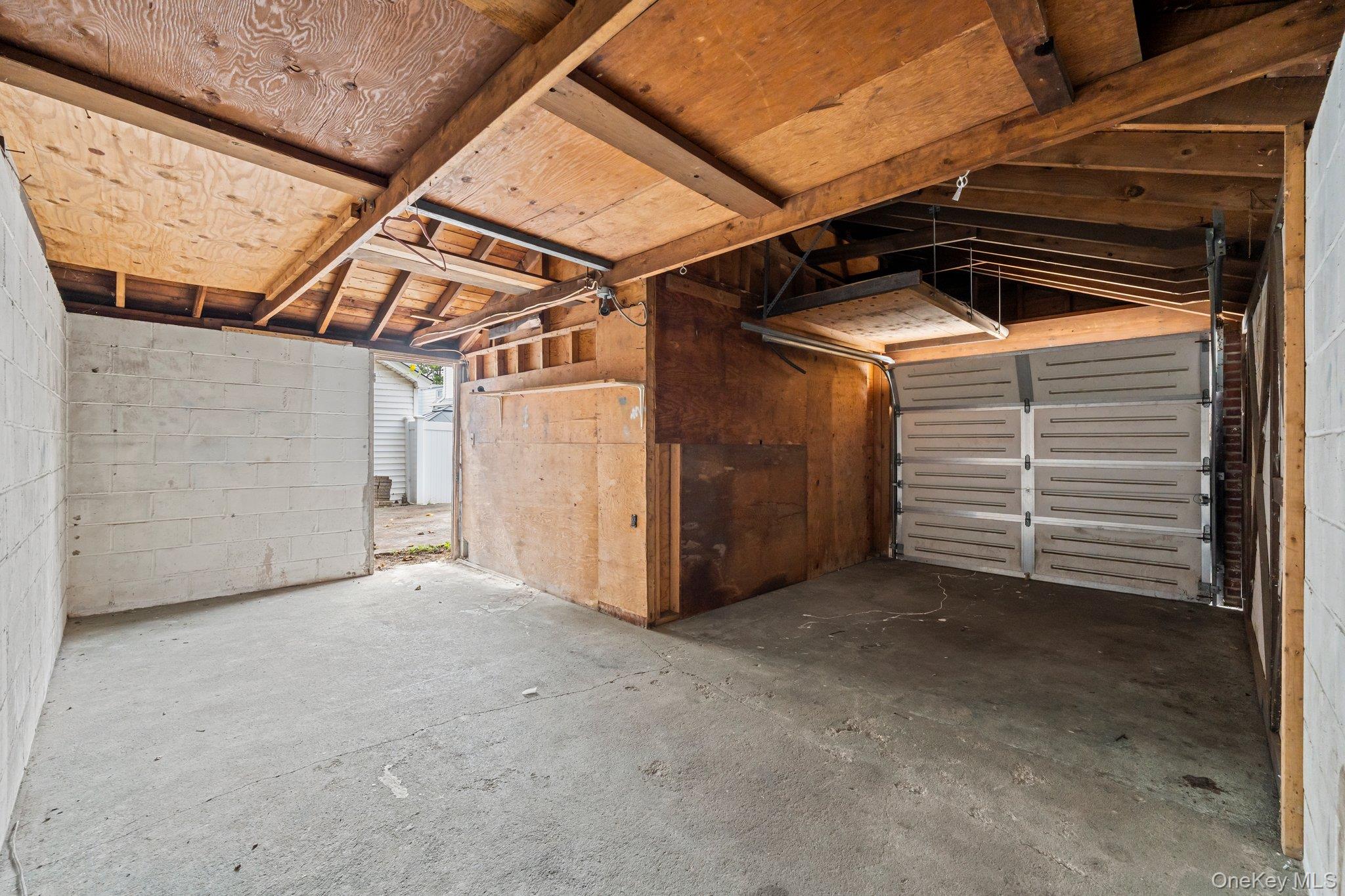 289 Keller Avenue, Elmont, NY 11003