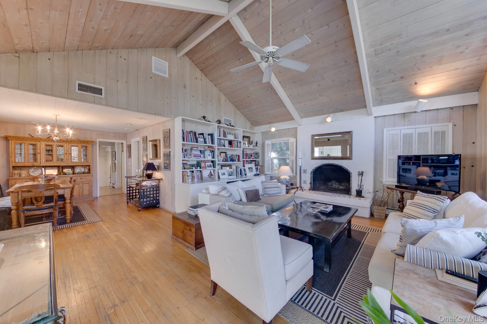 143 Montauk Highway, Quogue, NY 11959