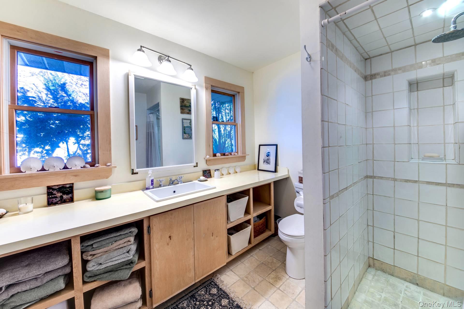 143 Montauk Highway, Quogue, NY 11959