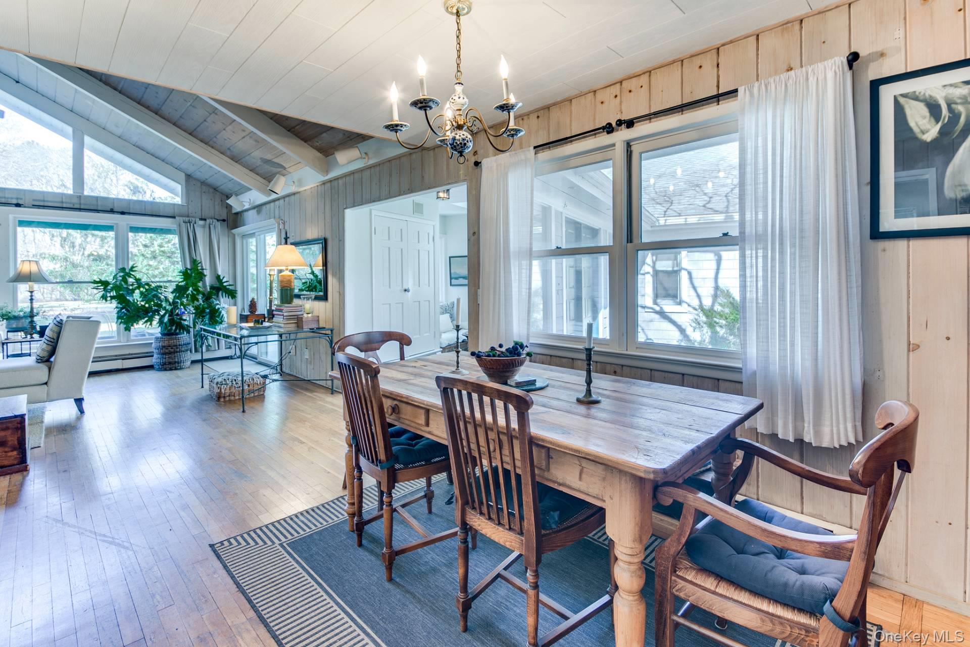 143 Montauk Highway, Quogue, NY 11959