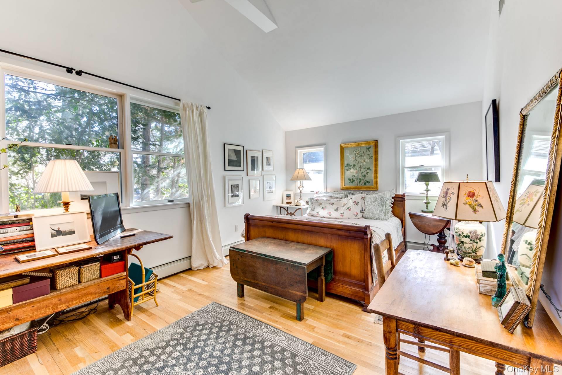 143 Montauk Highway, Quogue, NY 11959