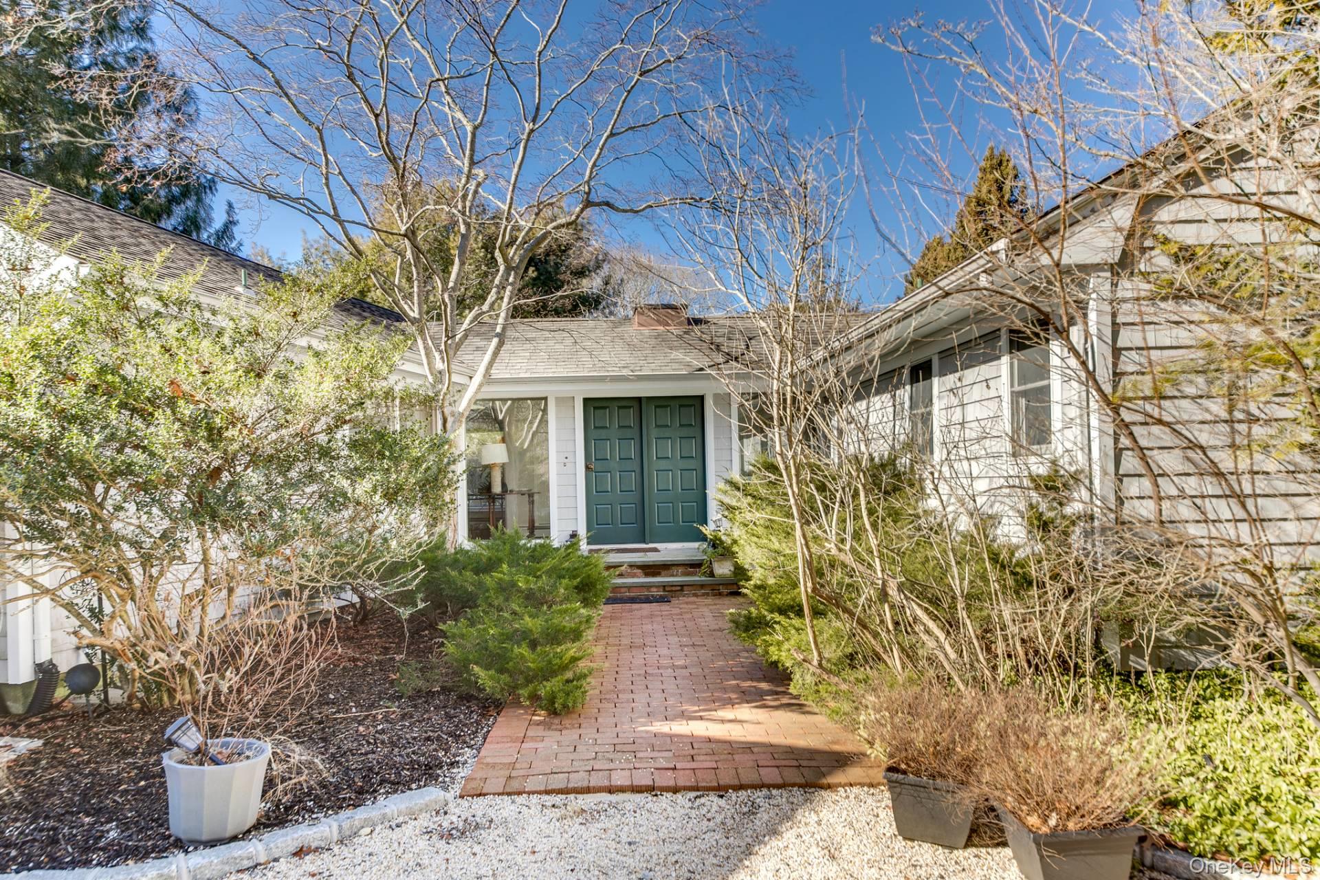 143 Montauk Highway, Quogue, NY 11959