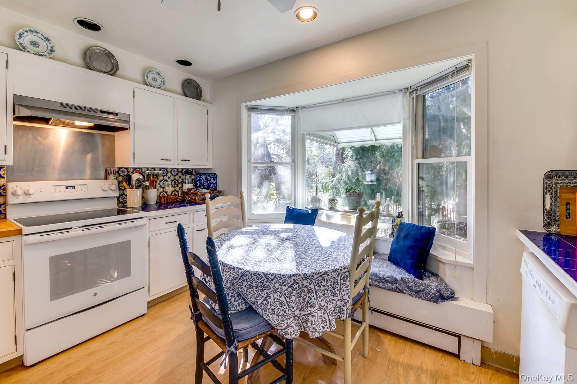 143 Montauk Highway, Quogue, NY 11959