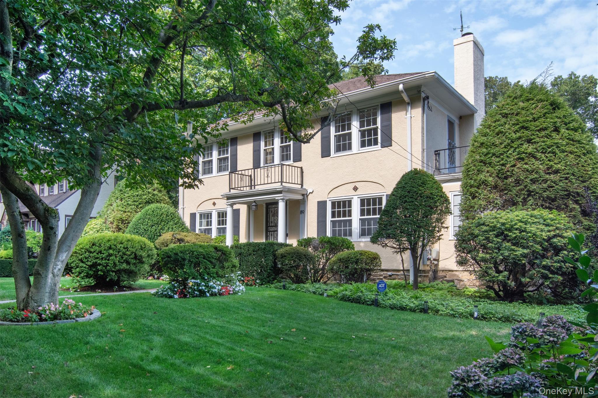 89 Park Drive, Pelham, NY 10803