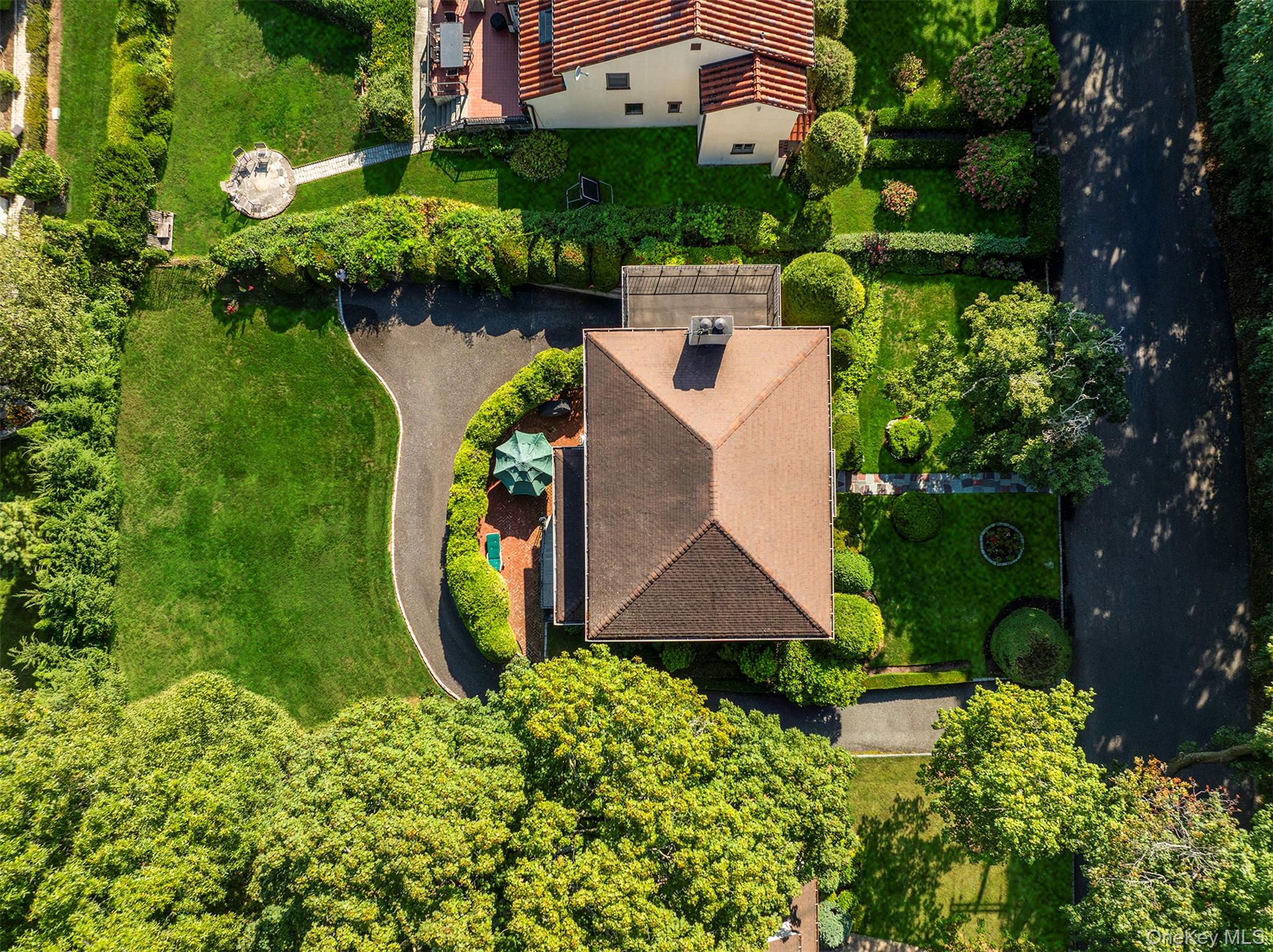 89 Park Drive, Pelham, NY 10803