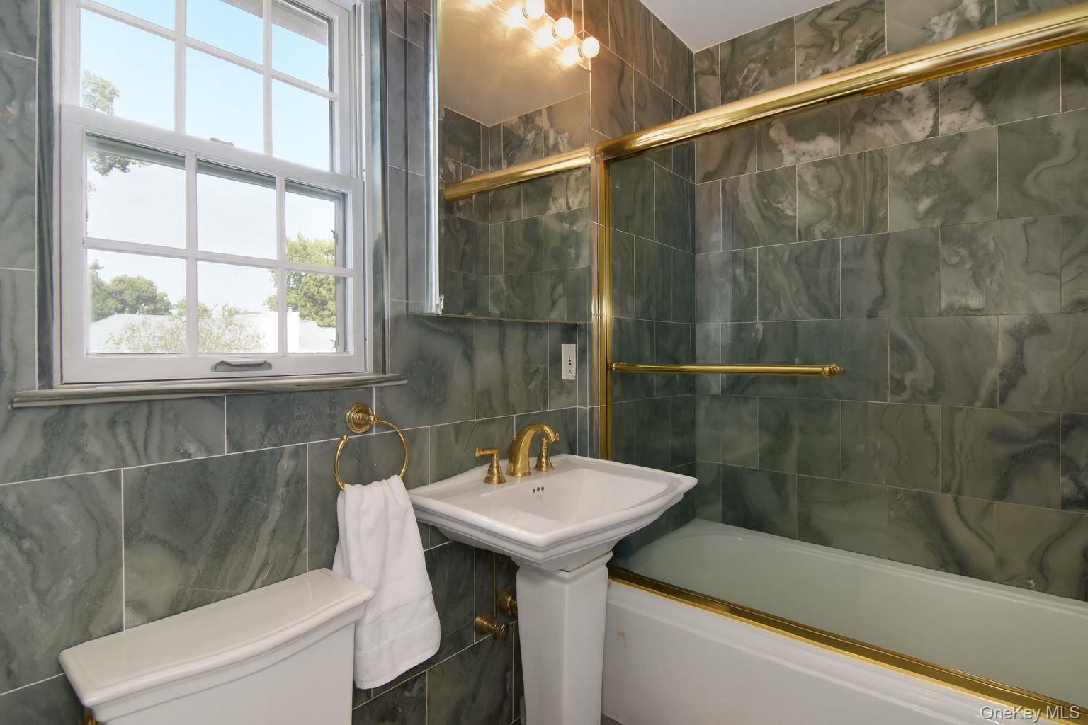 89 Park Drive, Pelham, NY 10803