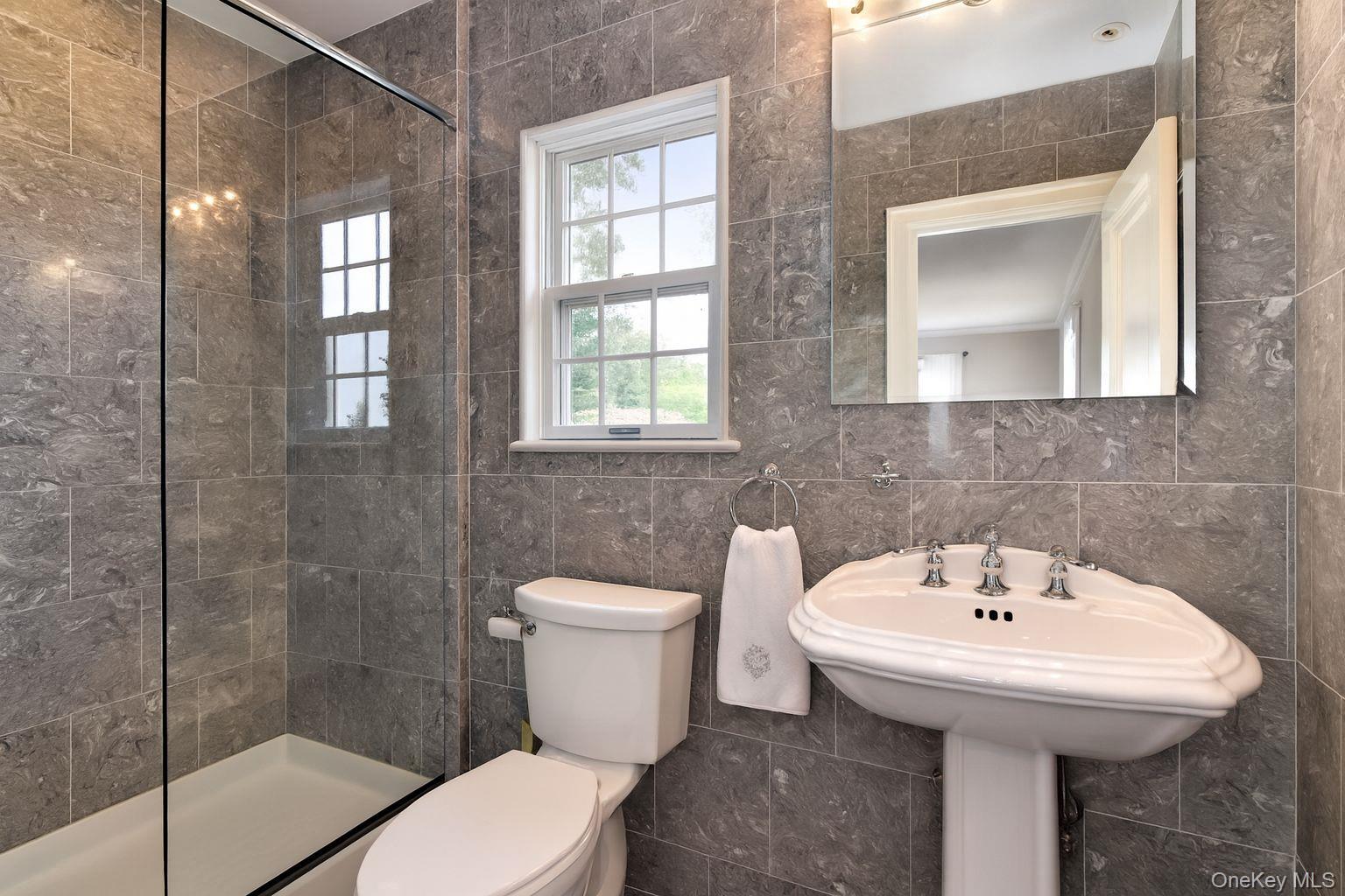 89 Park Drive, Pelham, NY 10803