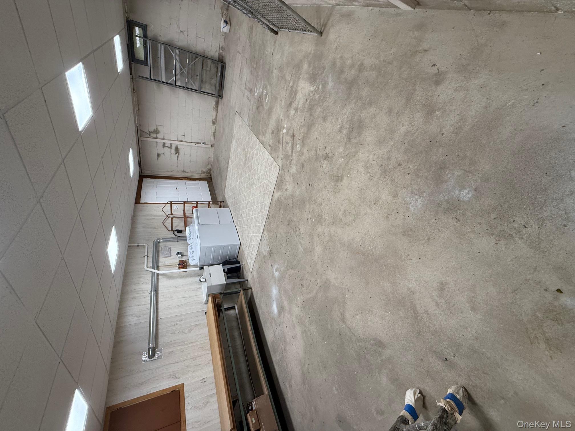 11 North Street, Glen Cove, NY 11542