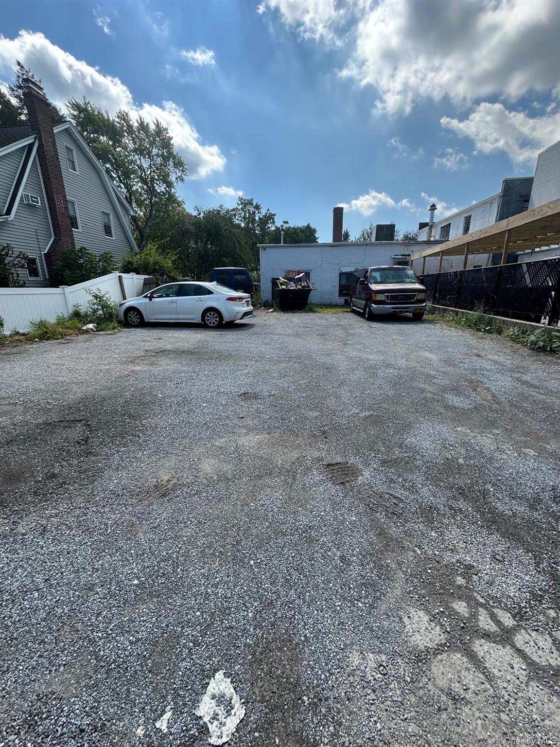 803/805/807/809/811 Middle Neck Road, Great Neck, NY 11024