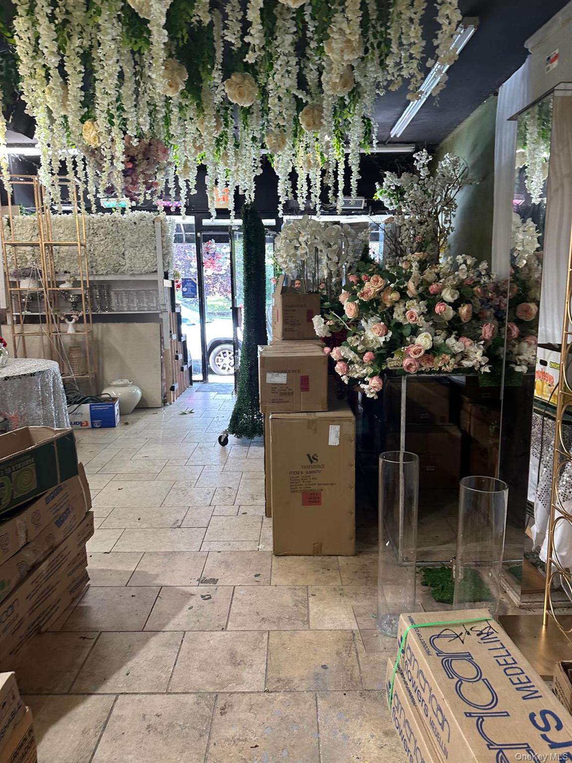 803/805/807/809/811 Middle Neck Road, Great Neck, NY 11024