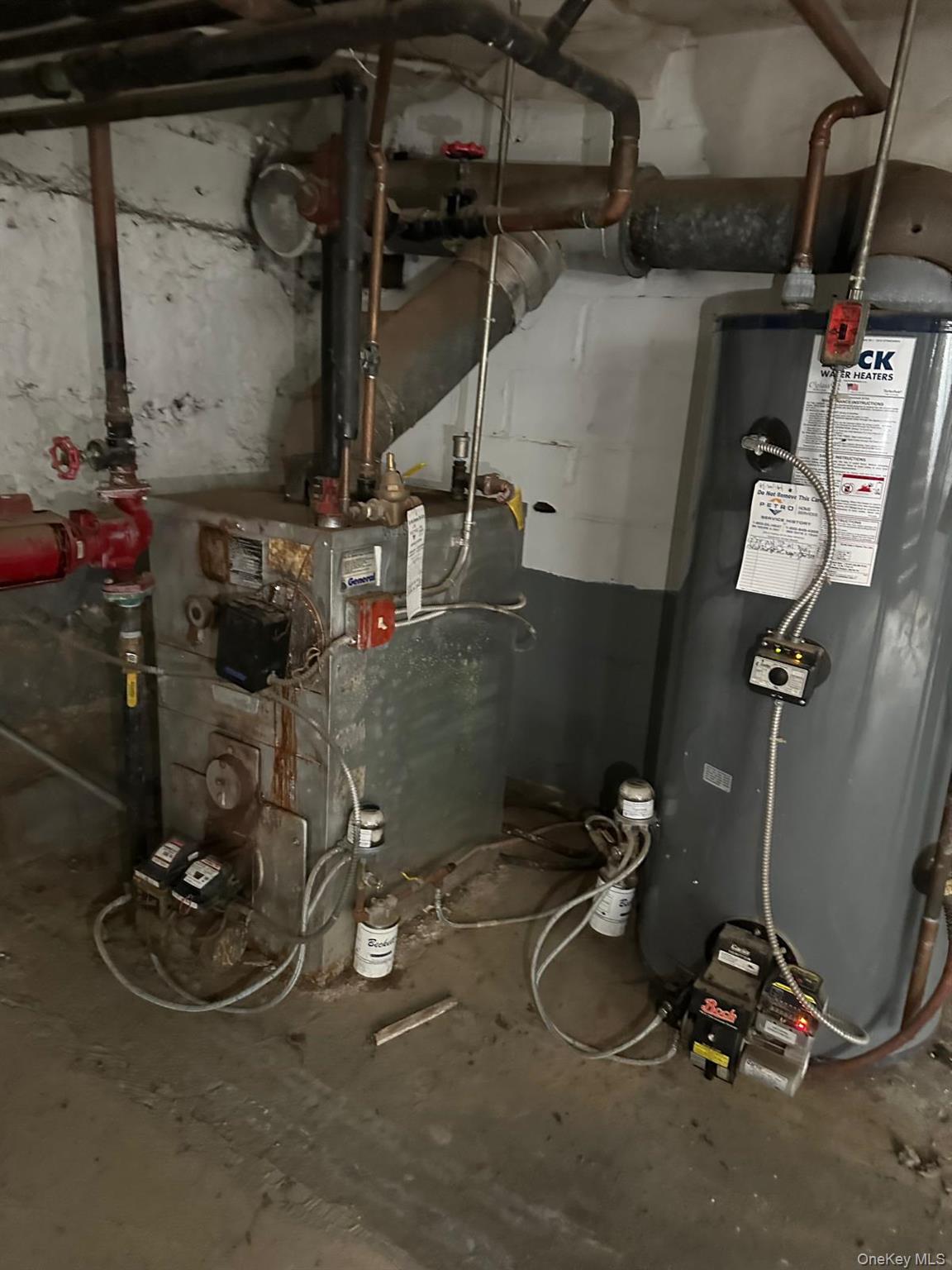 803/805/807/809/811 Middle Neck Road, Great Neck, NY 11024